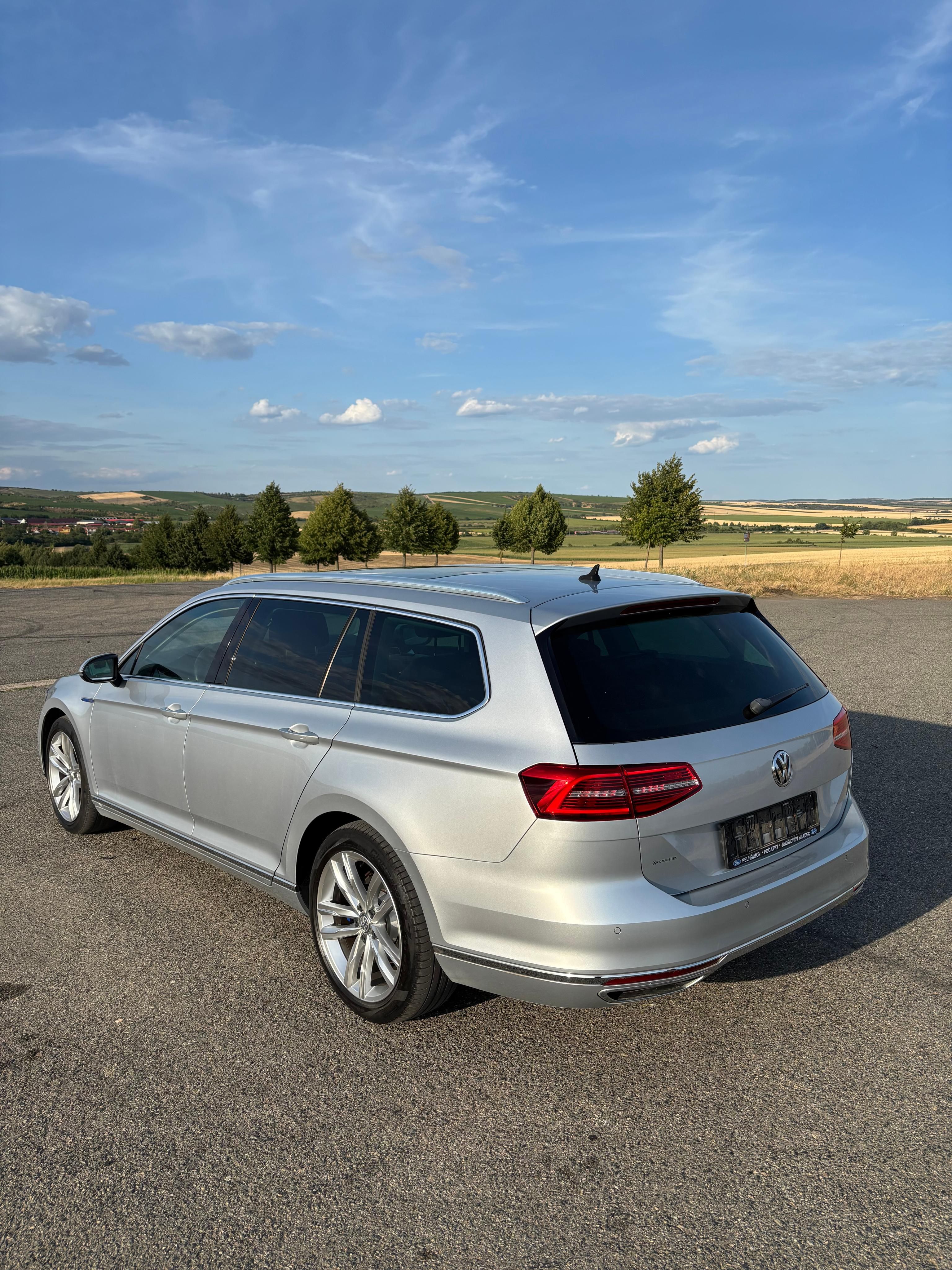 Volkswagen Passat, 1.4 TSI 170kW PLUG-IN HYBRID - fotka 6