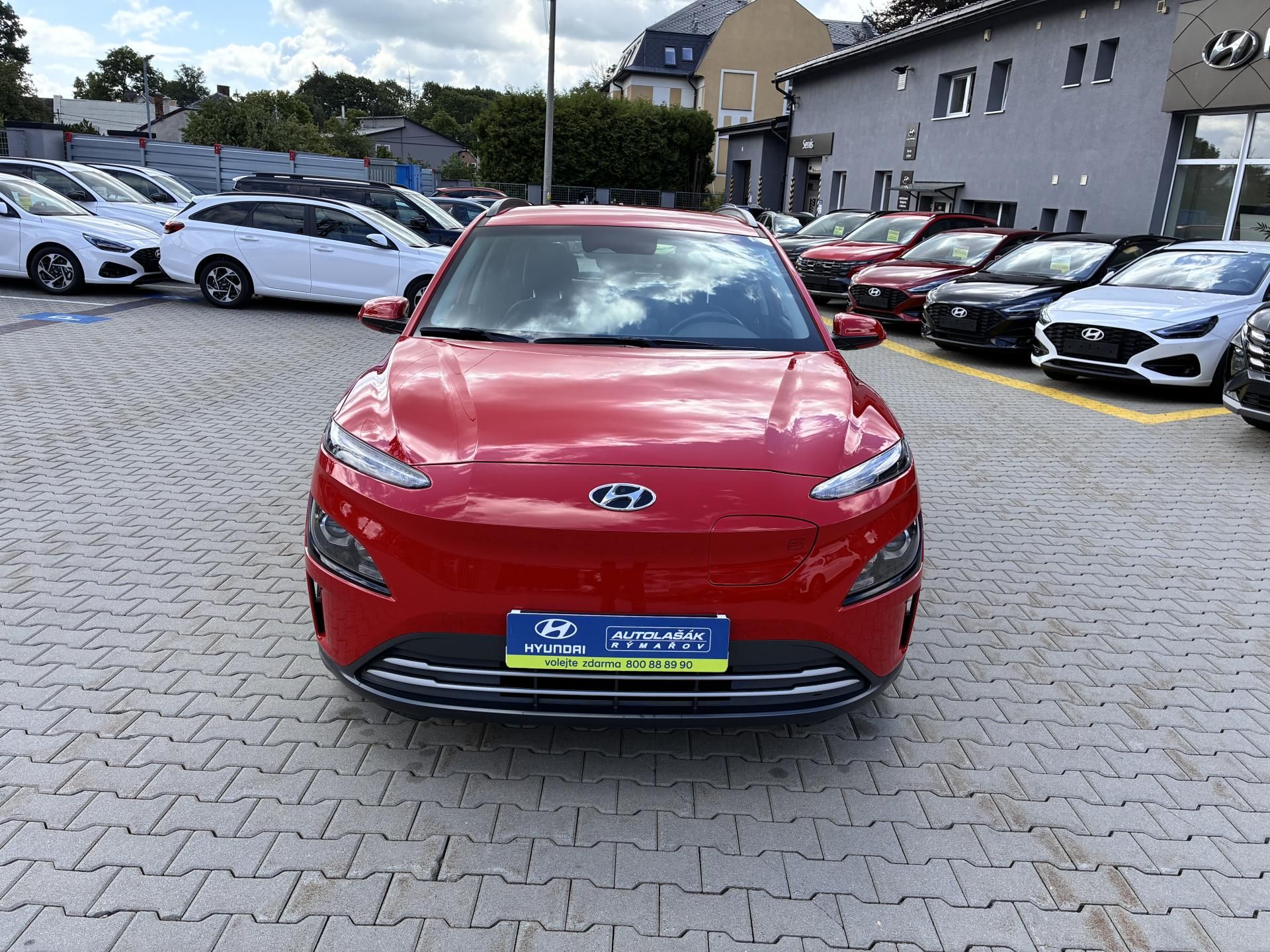 Hyundai Kona, EV 64kWh 150KW SMART - fotka 2