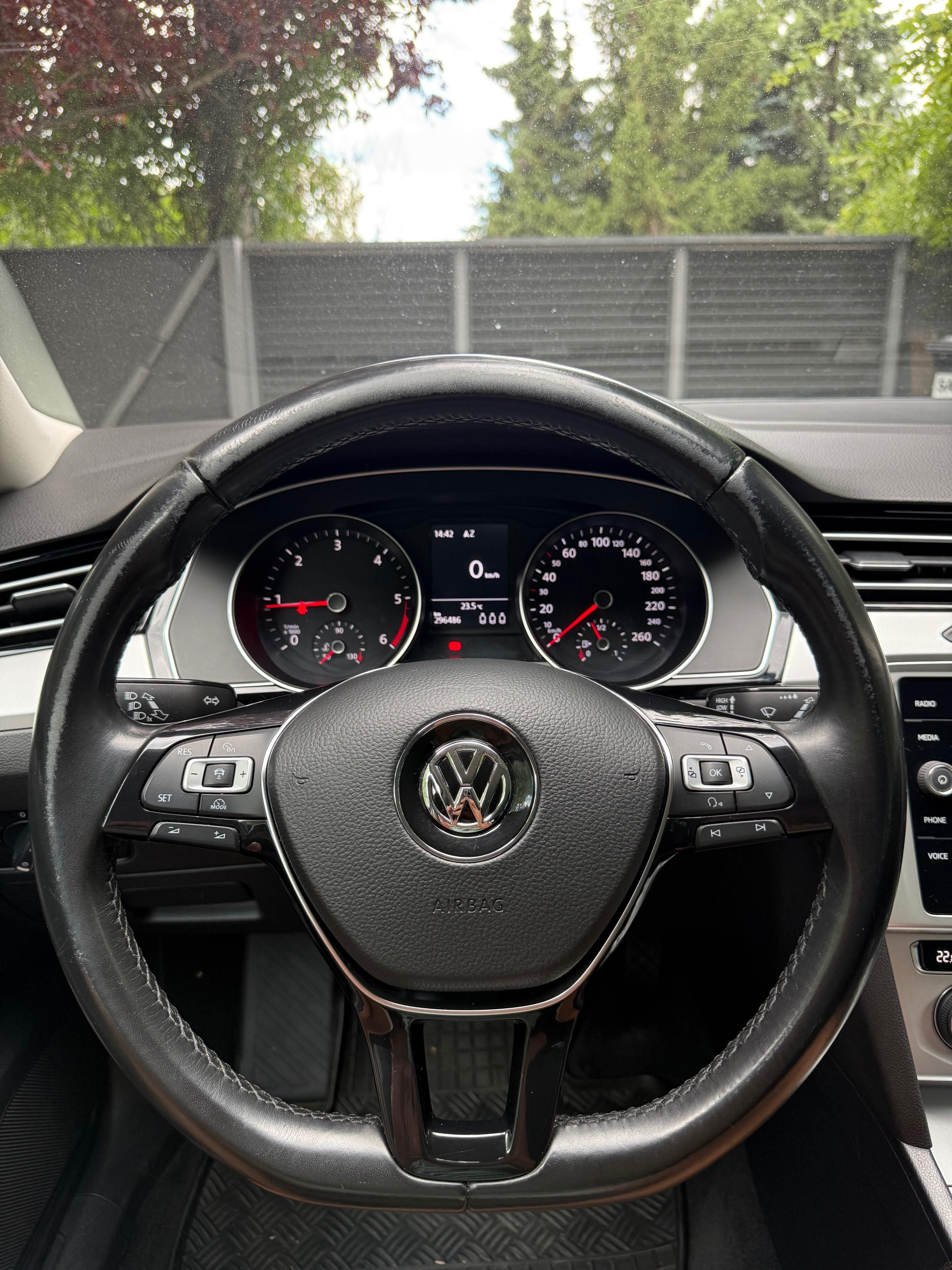 Volkswagen Passat, 2.0TDi, tažné - fotka 6