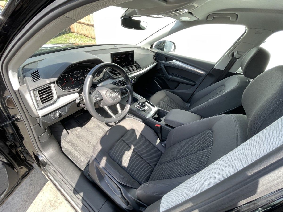 Audi Q5, 2,0 40TDI quattro A7 Advanced - fotka 5