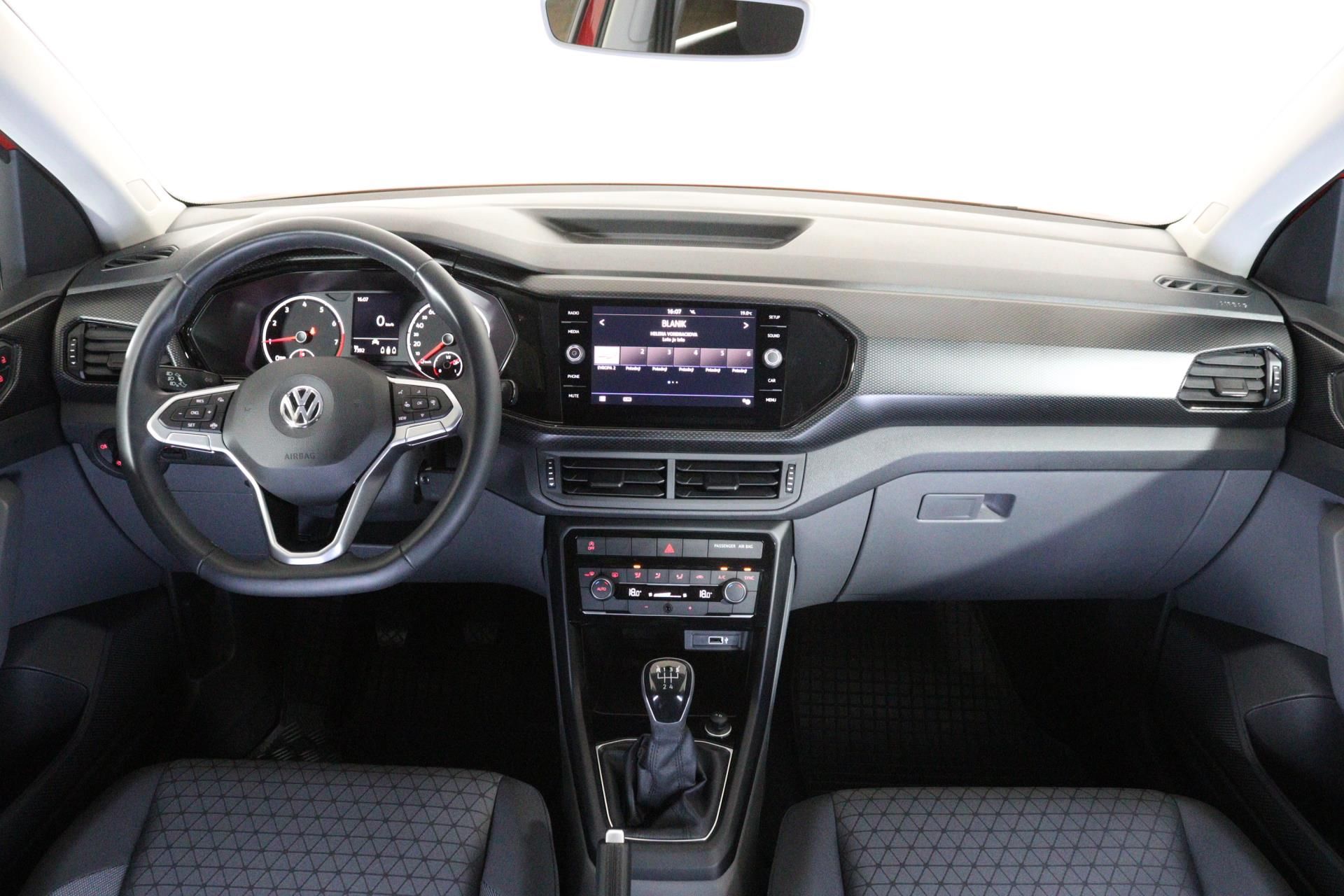 Volkswagen T-Cross, LIFE 1.0 TSI 70 KW - fotka 5