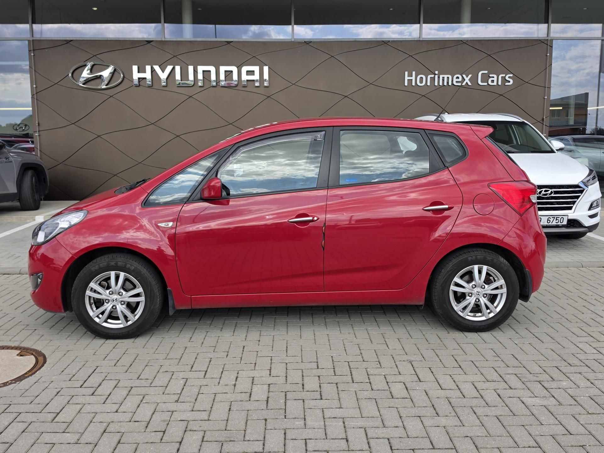 Hyundai ix20, 1,4i 66kW - fotka 2