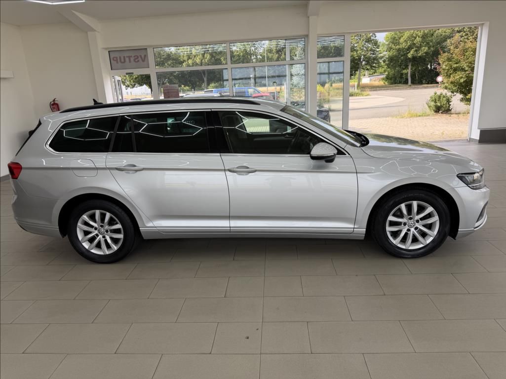 Volkswagen Passat, 2,0 TSI, LED, DSG, MirrorLink - fotka 6