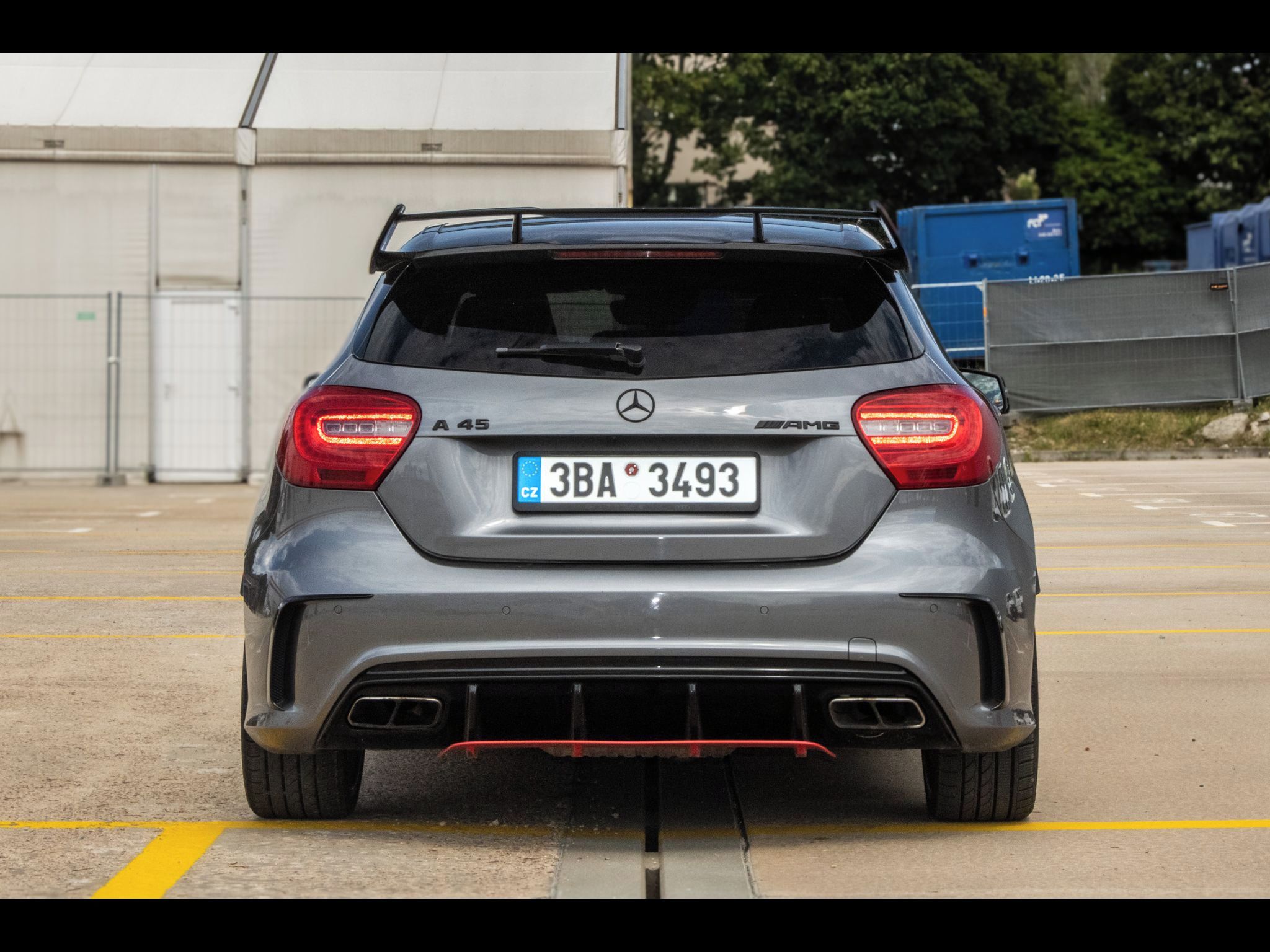 Mercedes-Benz Třídy A, Mercedes-Benz A 45 AMG - fotka 6