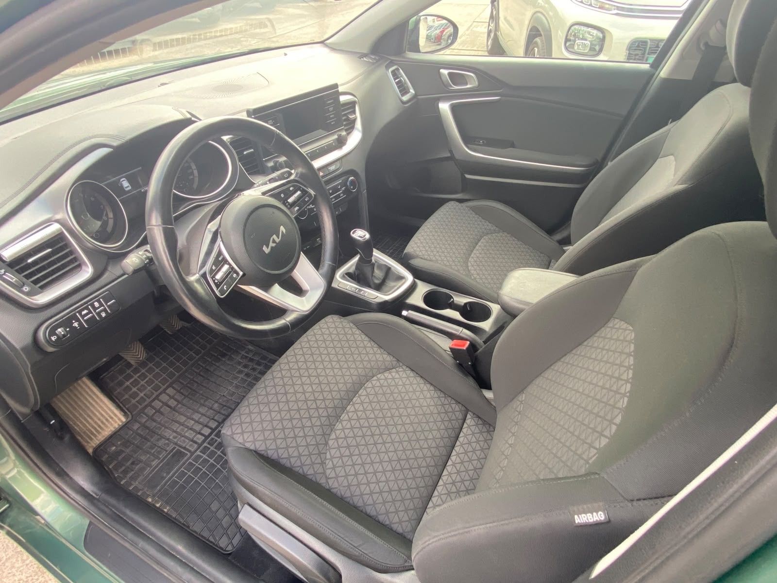 Kia Cee´d, 1.5 T-GDI 117 kW - fotka 5