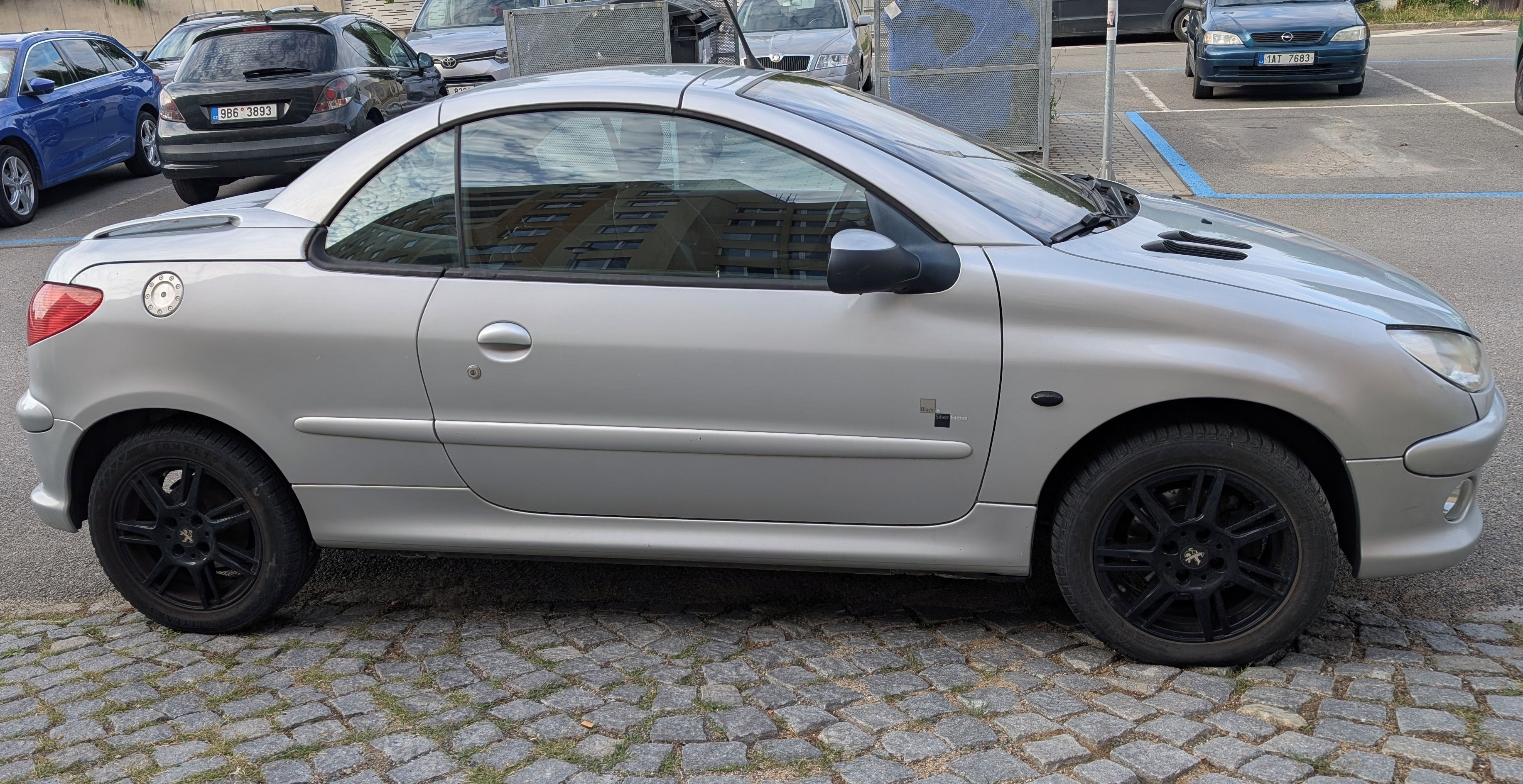 Peugeot 206, CC Black&Silver 1.6 - fotka 6