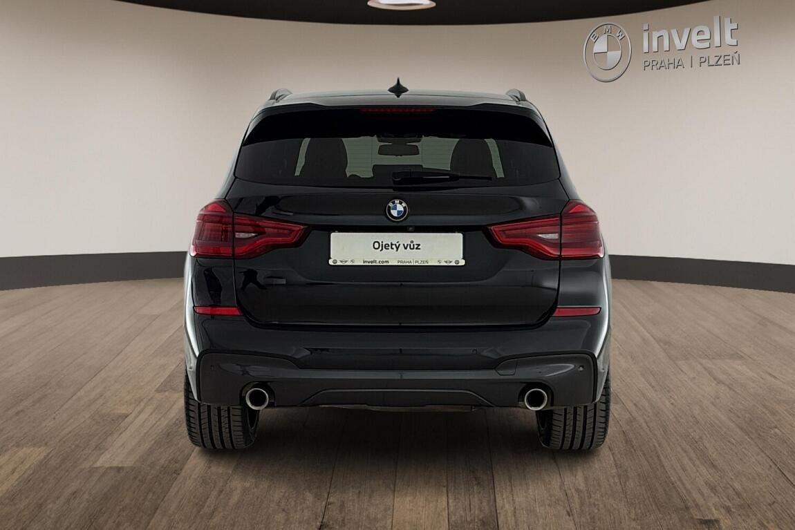 BMW X3, xDrive30d - fotka 4