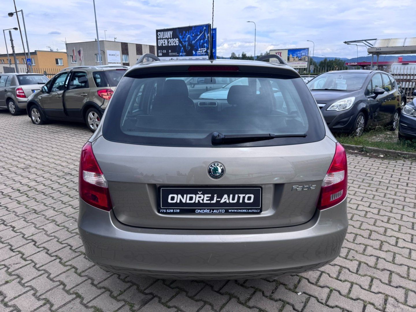 Škoda Fabia, 1,4 16V 63 KW 1. MAJ STK - fotka 4