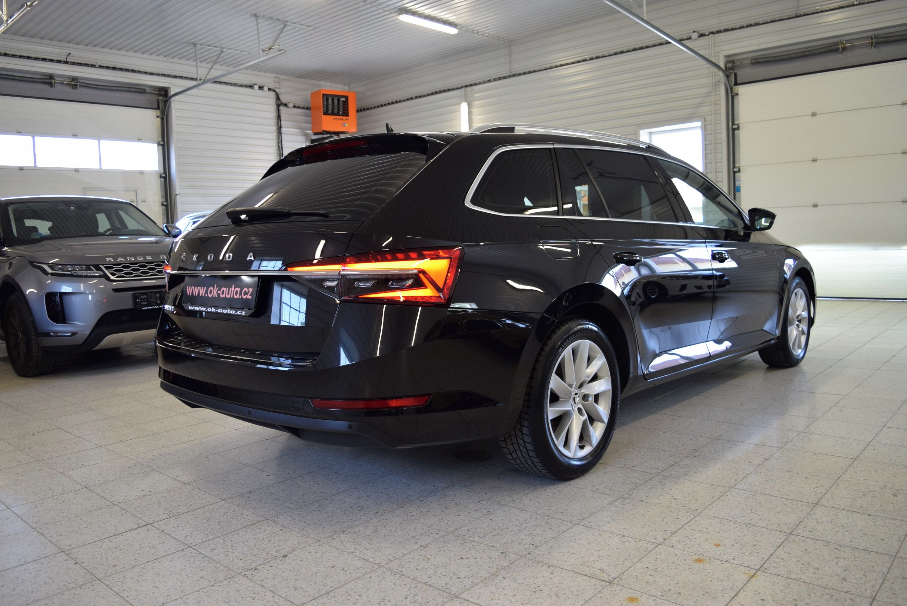 Škoda Superb, 2.0 TDI STYLE MATRIX DSG-DPH - fotka 6