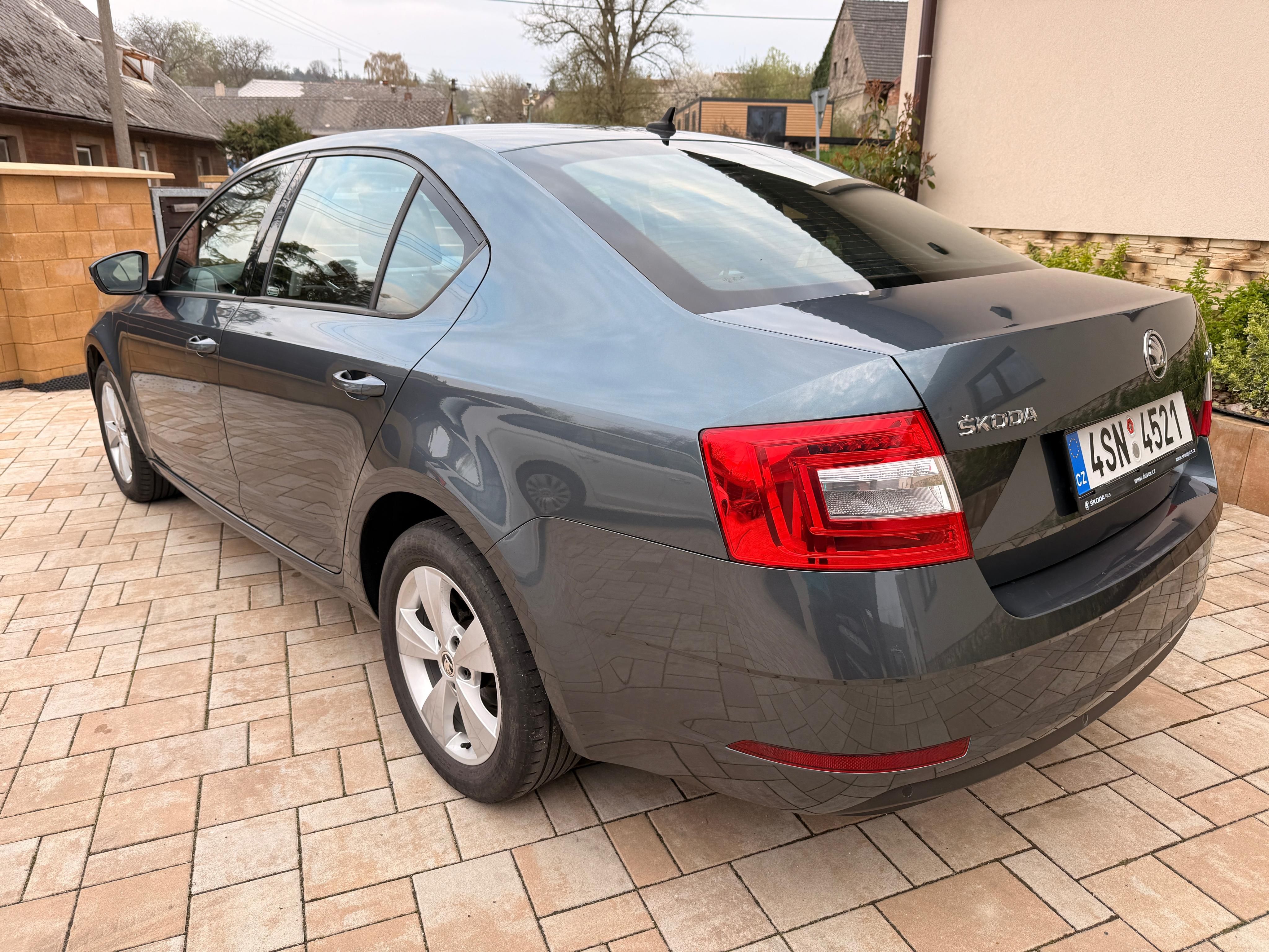 Škoda Octavia, 2.0TDi 110kW DSG ČR DPH - fotka 4