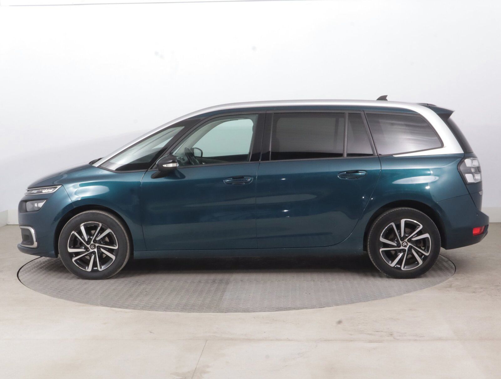 Citroën Grand C4 SpaceTourer, 1.5 HDi, 7 míst, ČR,1.maj - fotka 3