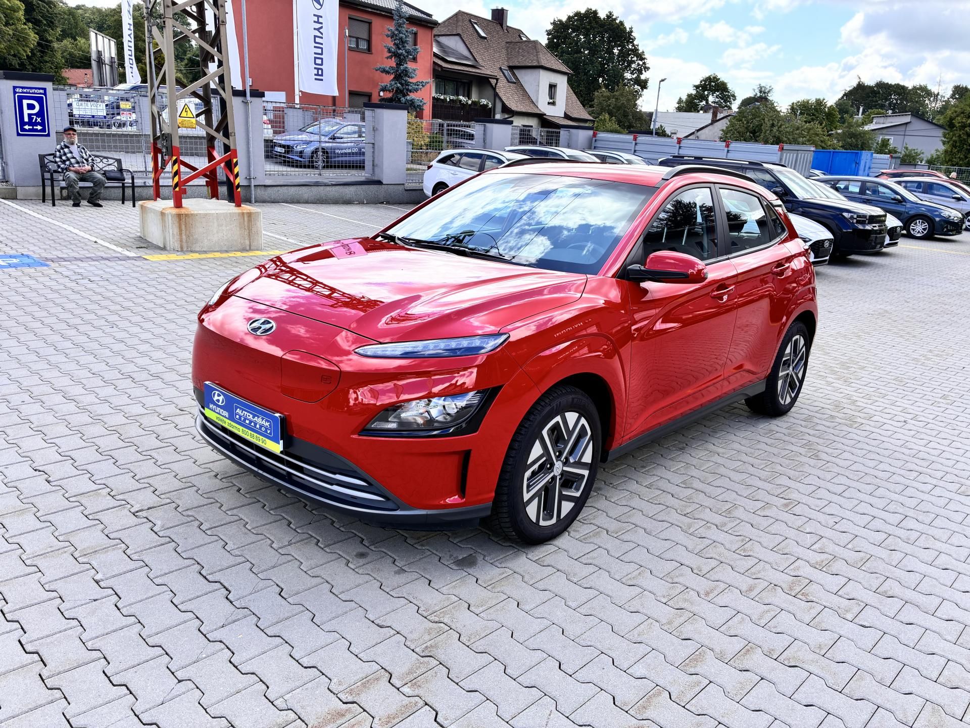 Hyundai Kona, EV 64kWh 150KW SMART - fotka 3