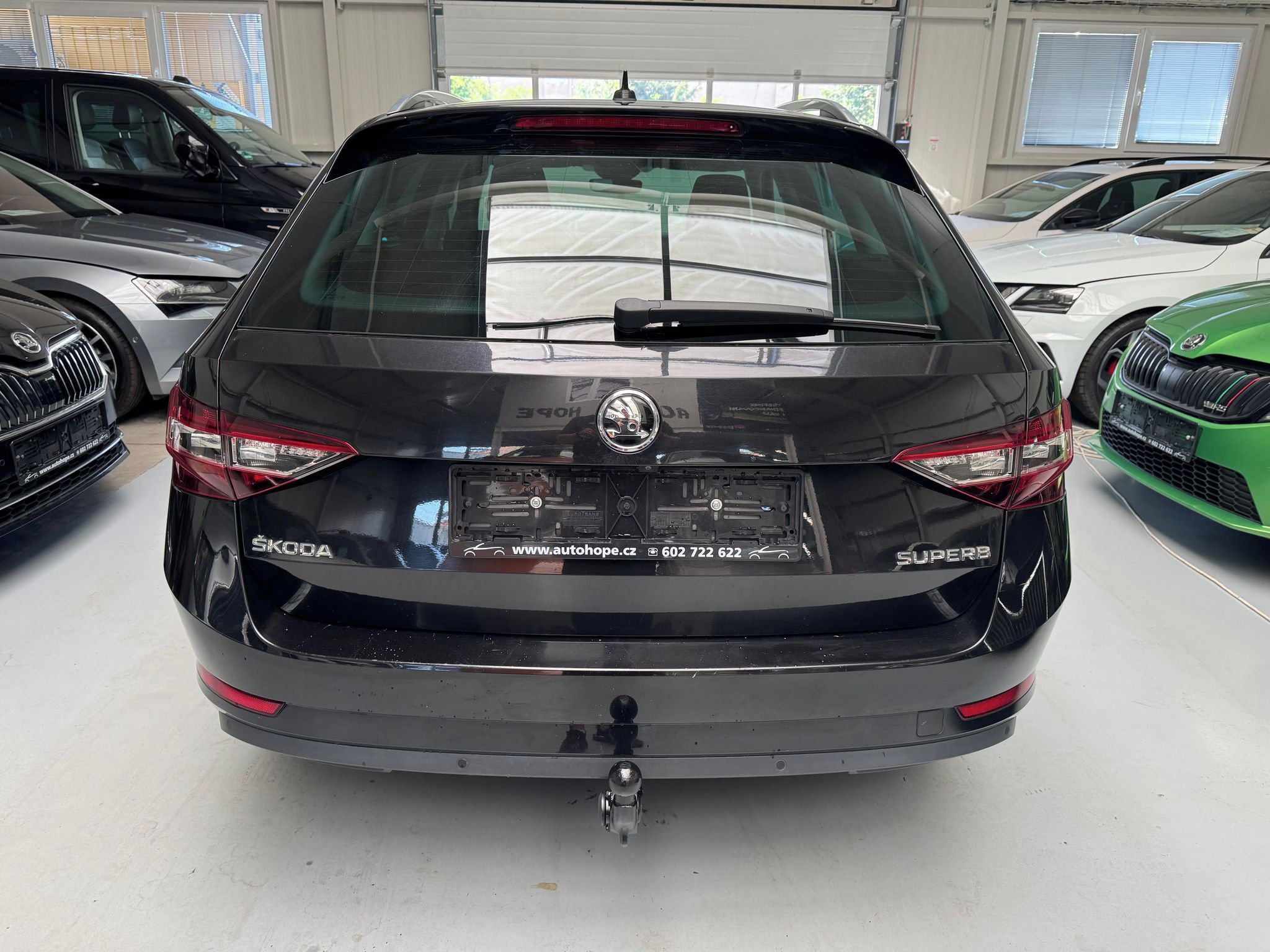 Škoda Superb, combi 2.0 TDI DSG L&K - fotka 5