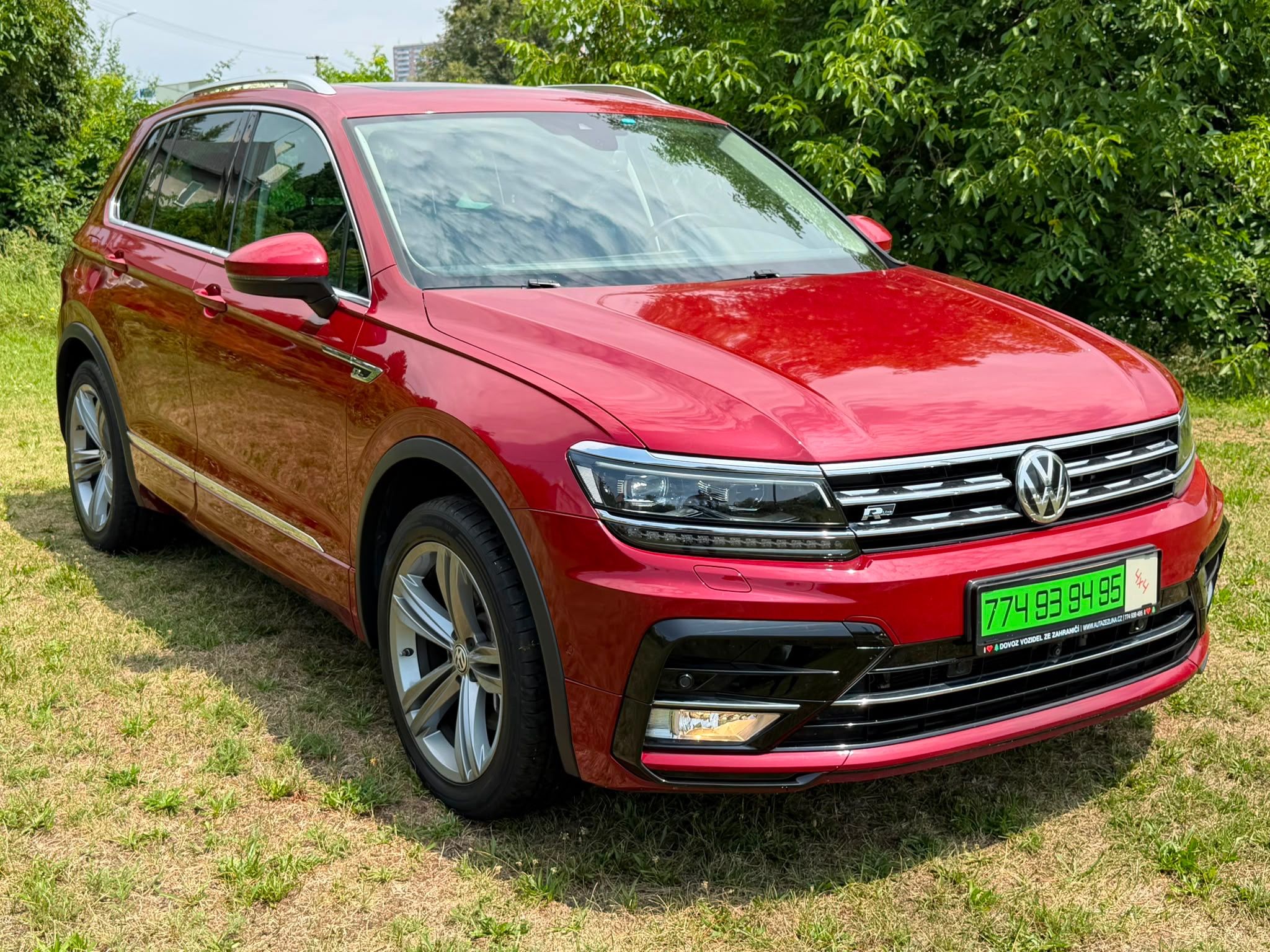 Volkswagen Tiguan, R-LINE 2,0 TDI 4X4- TOP VÝBAVA - fotka 3