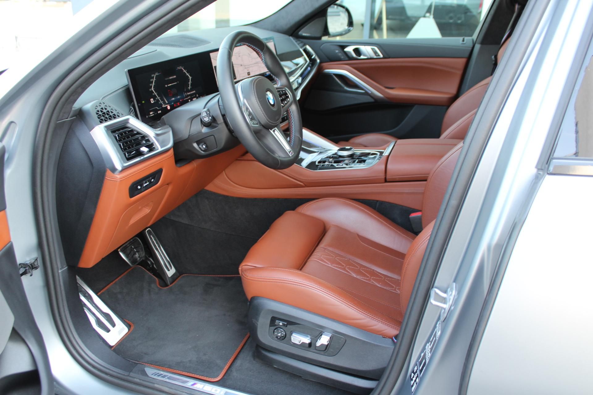BMW X6, M60i xDrive, 390kW - fotka 4