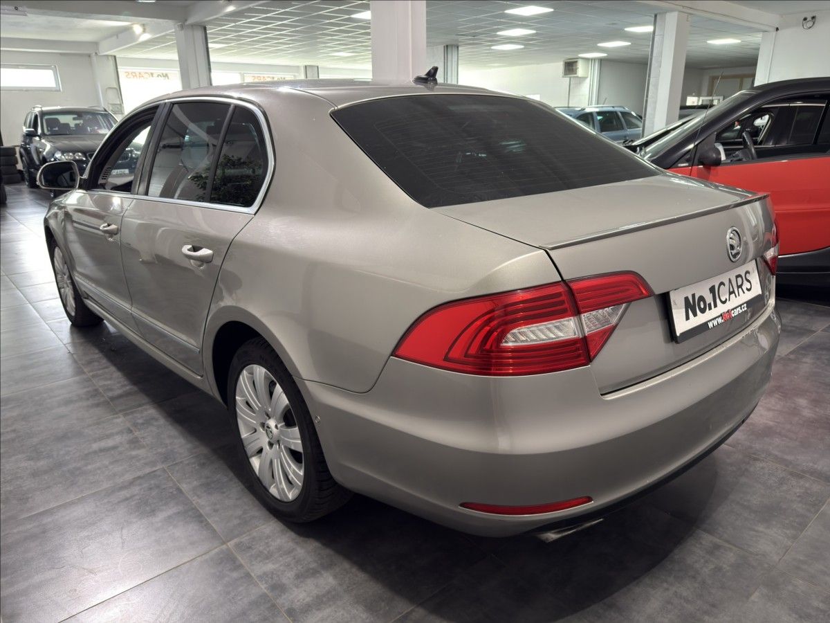 Škoda Superb, 3,6   V6 260HP LAURIN WEBASTO - fotka 4