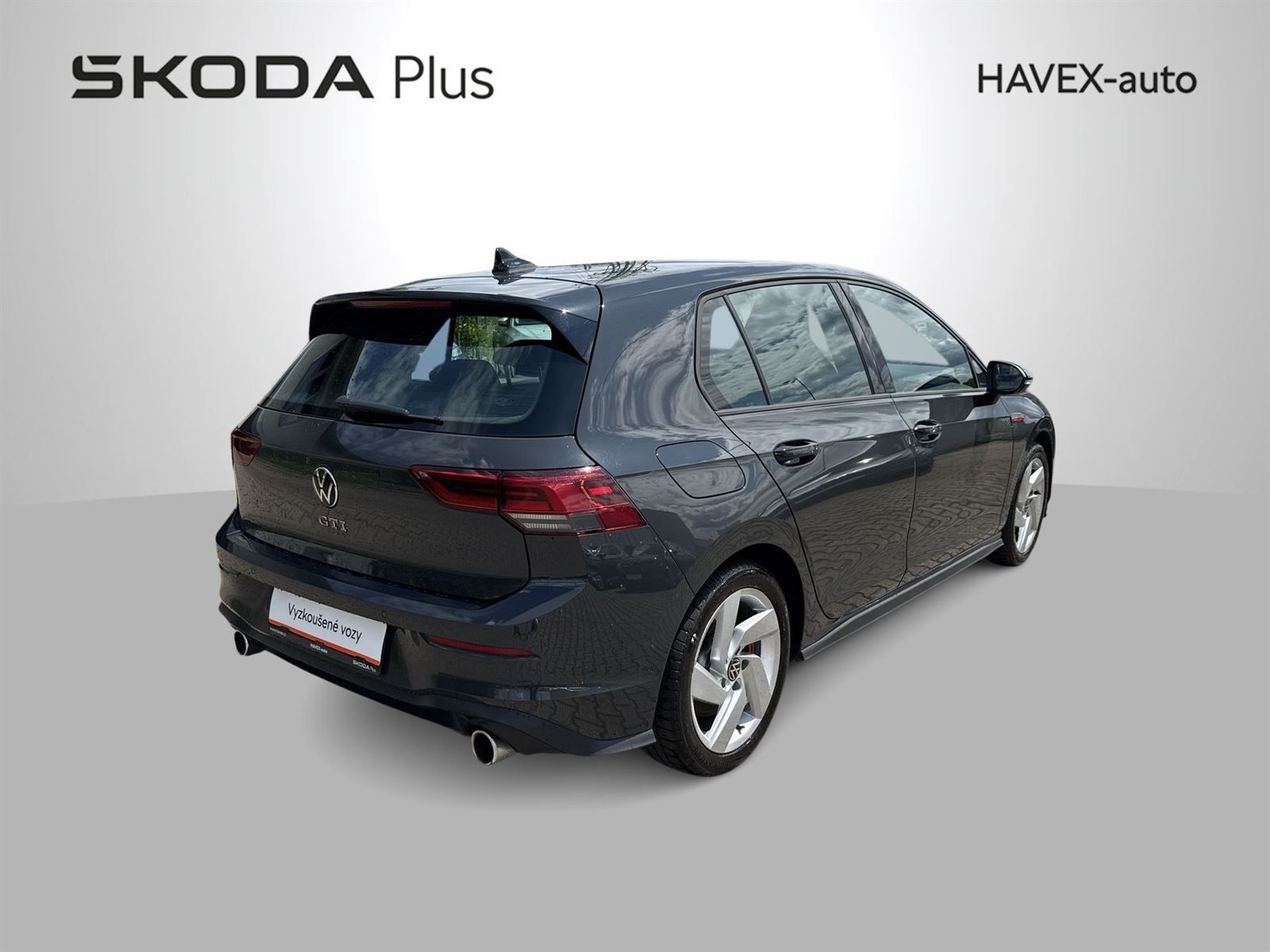 Volkswagen Golf, 2.0 TSI DSG GTI - fotka 2
