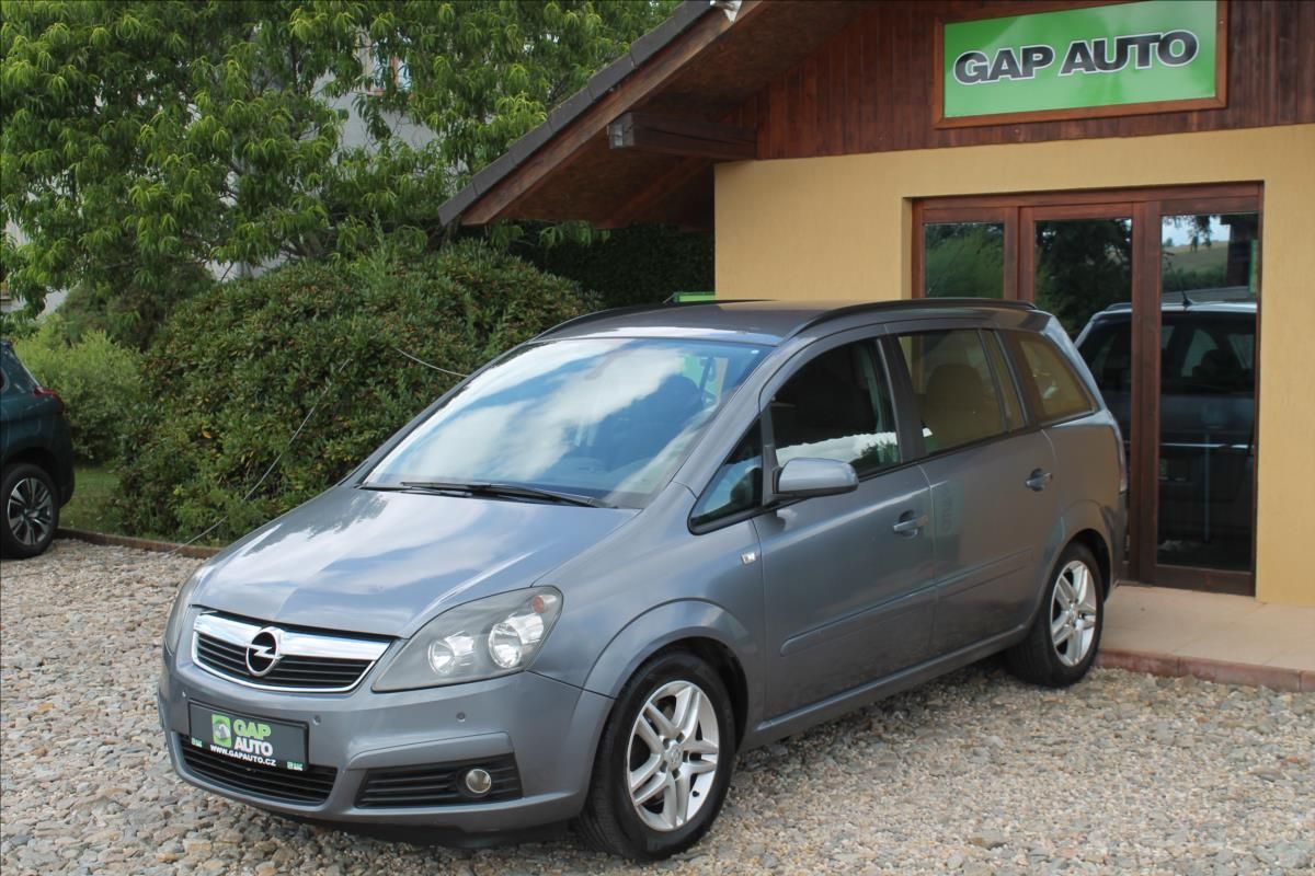 Opel Zafira, 1.9 CDTi 74kW 7-MÍST - fotka 3