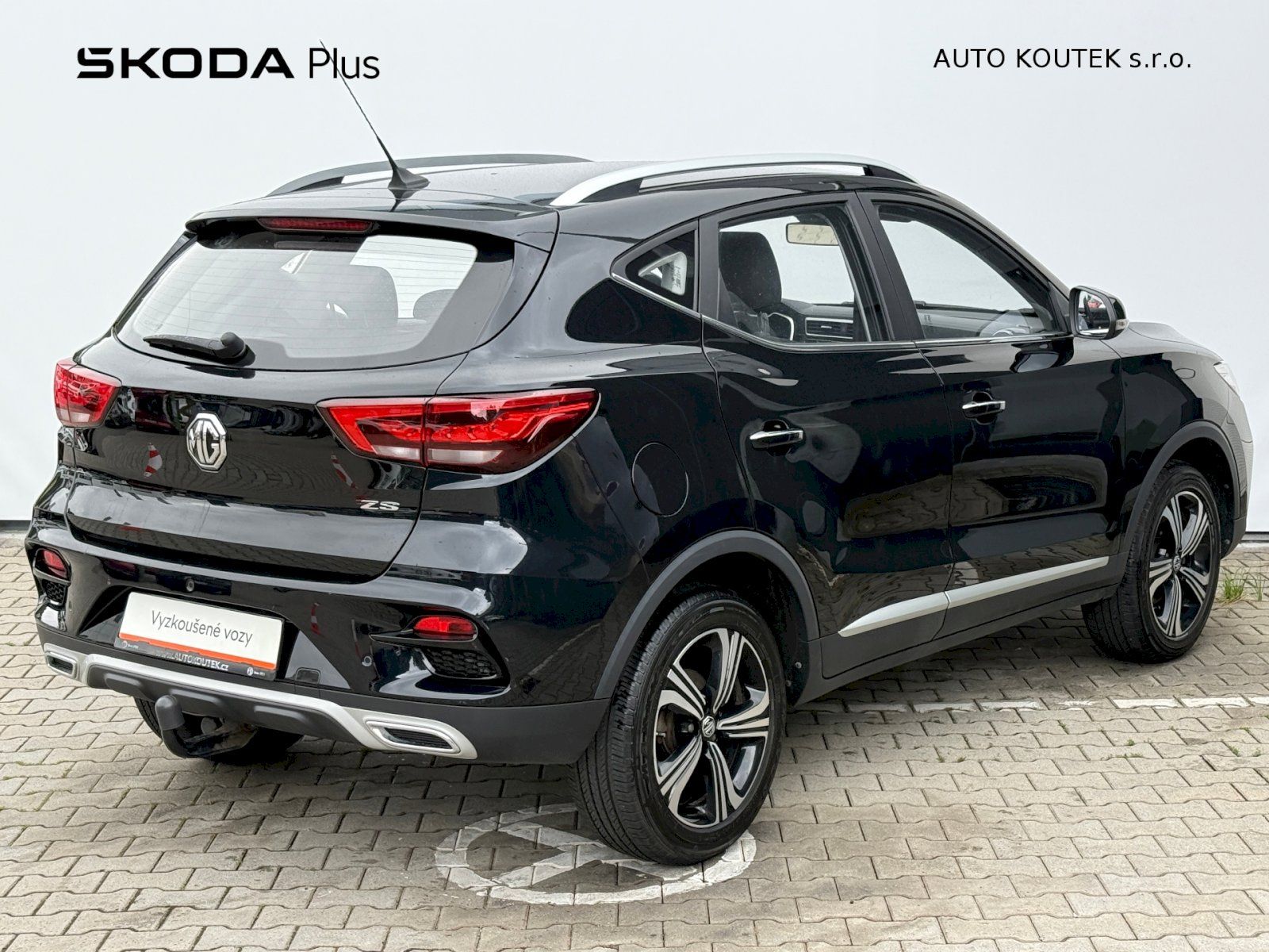 MG ZS, 1.5 78kW/106PS CZ tažné zaříze - fotka 2
