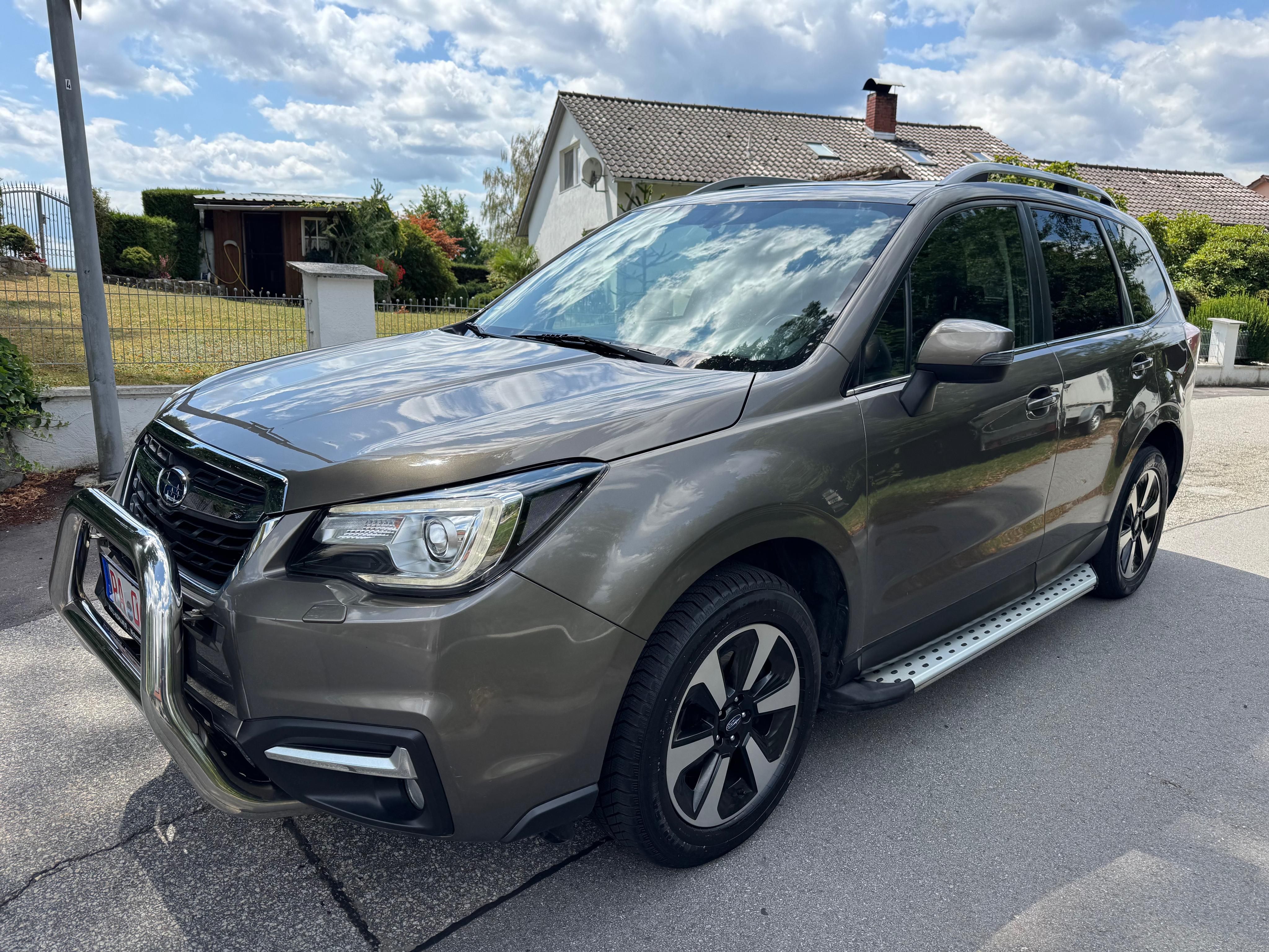 Subaru Forester, 2.0 Diesel 4x4 Eclusive - fotka 2