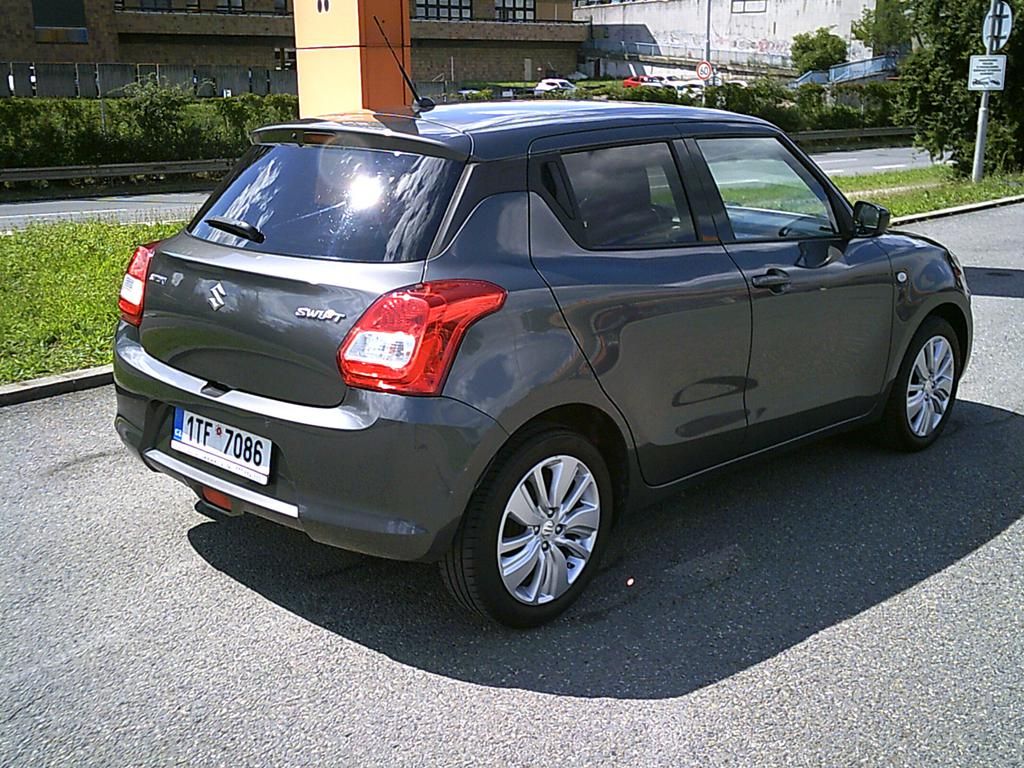 Suzuki Swift, 1.2i KOUPENO ČR,1.MAJITEL - fotka 6