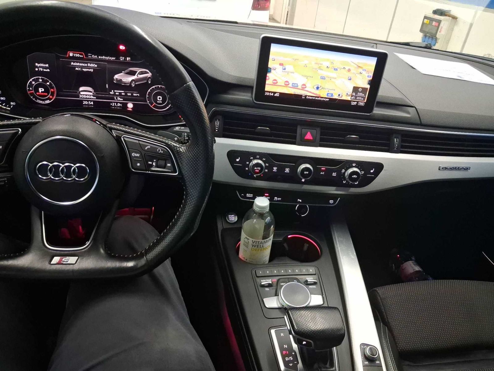 Audi A4, 3.0 TDI, S-Line, 4X4, Automat - fotka 3
