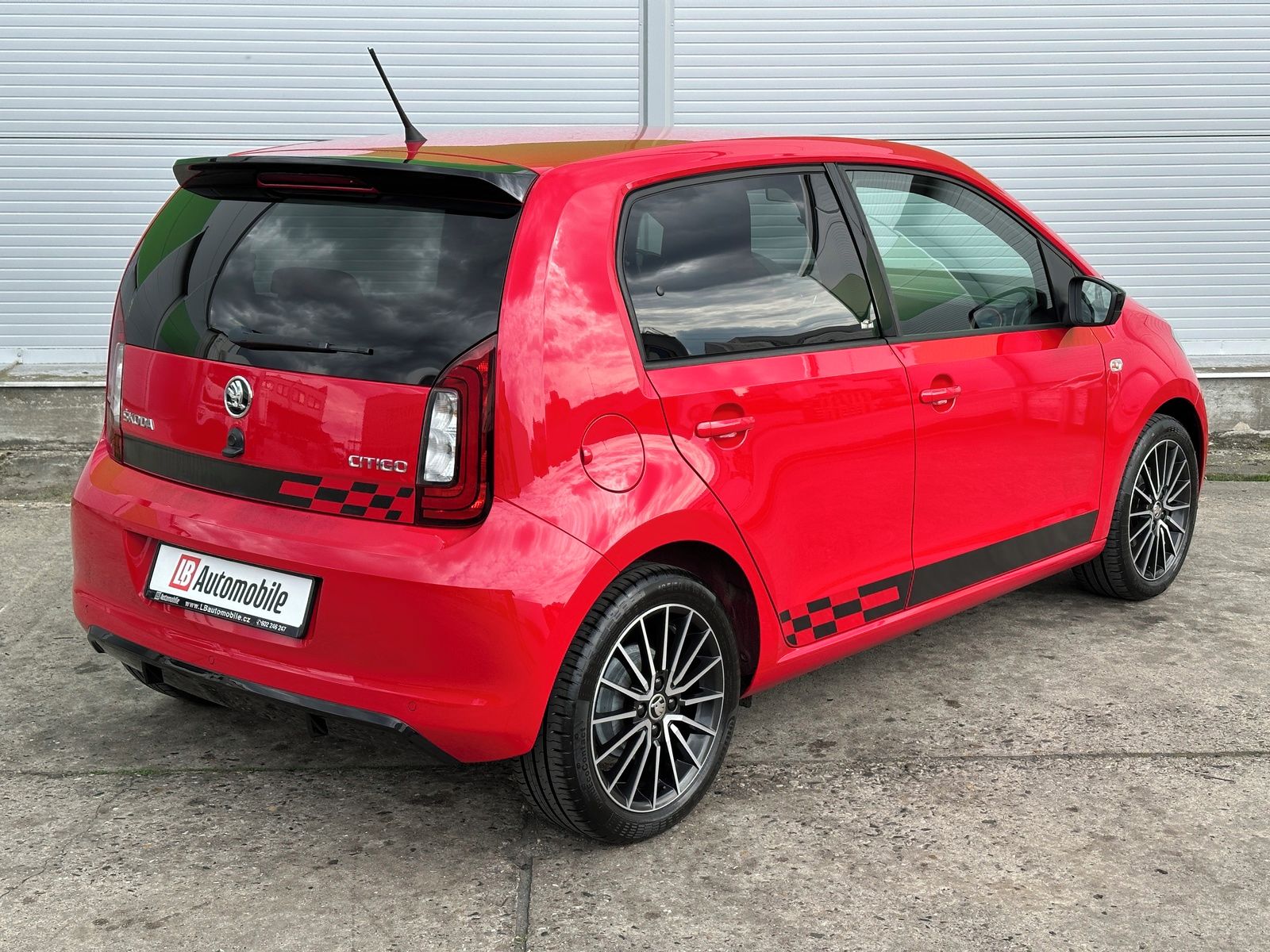 Škoda Citigo, 1.0MPi Monte Carlo AUTOMAT PDC - fotka 4