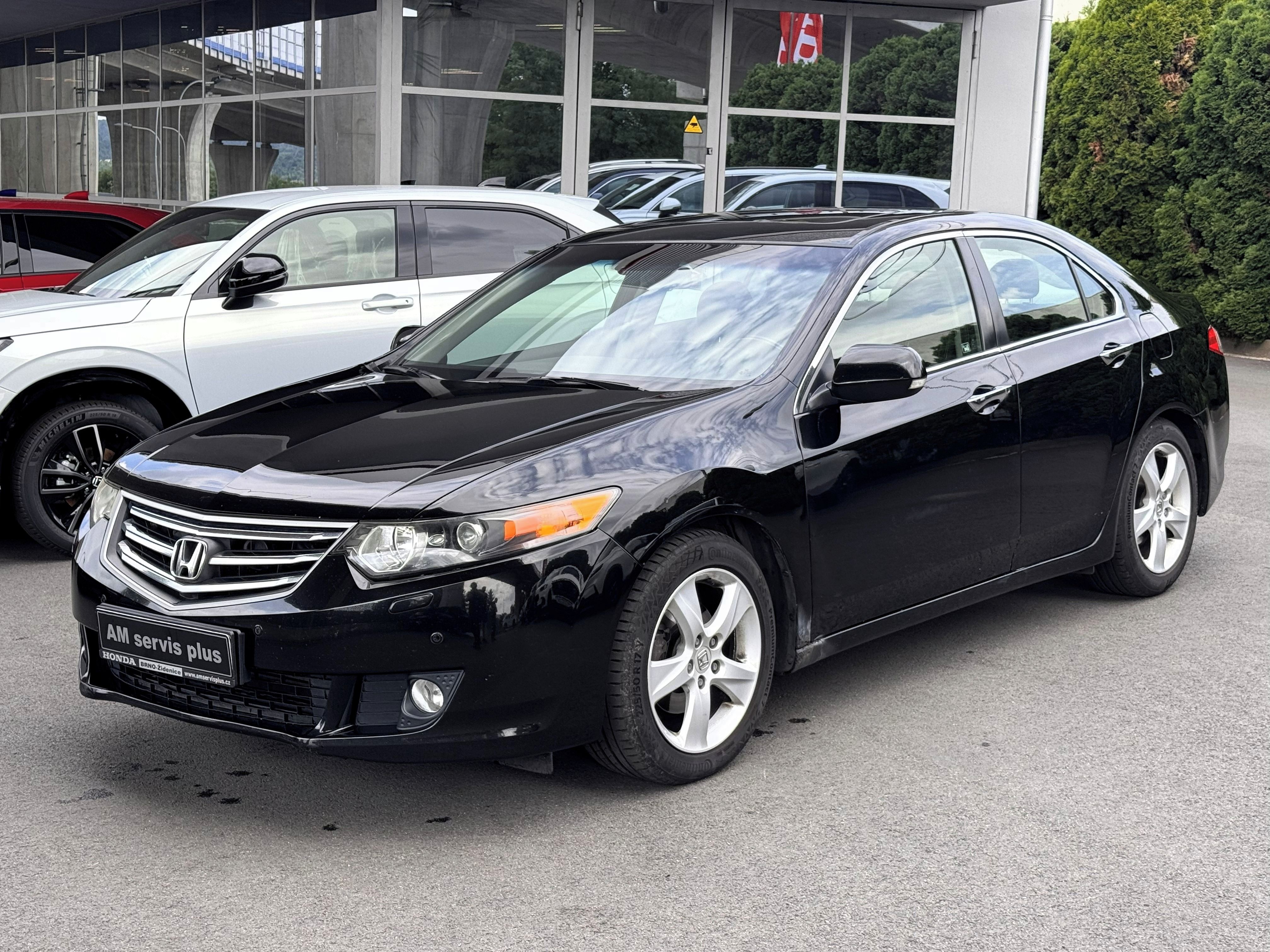 Honda Accord, 2.0i-VTEC Executive AT - fotka 2