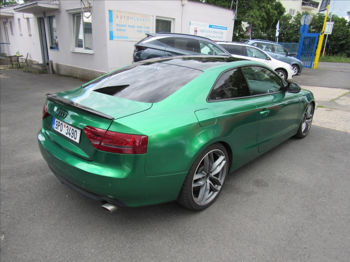 Audi A5, 3,0 TDi 176kW Manuál Quattro - fotka 6