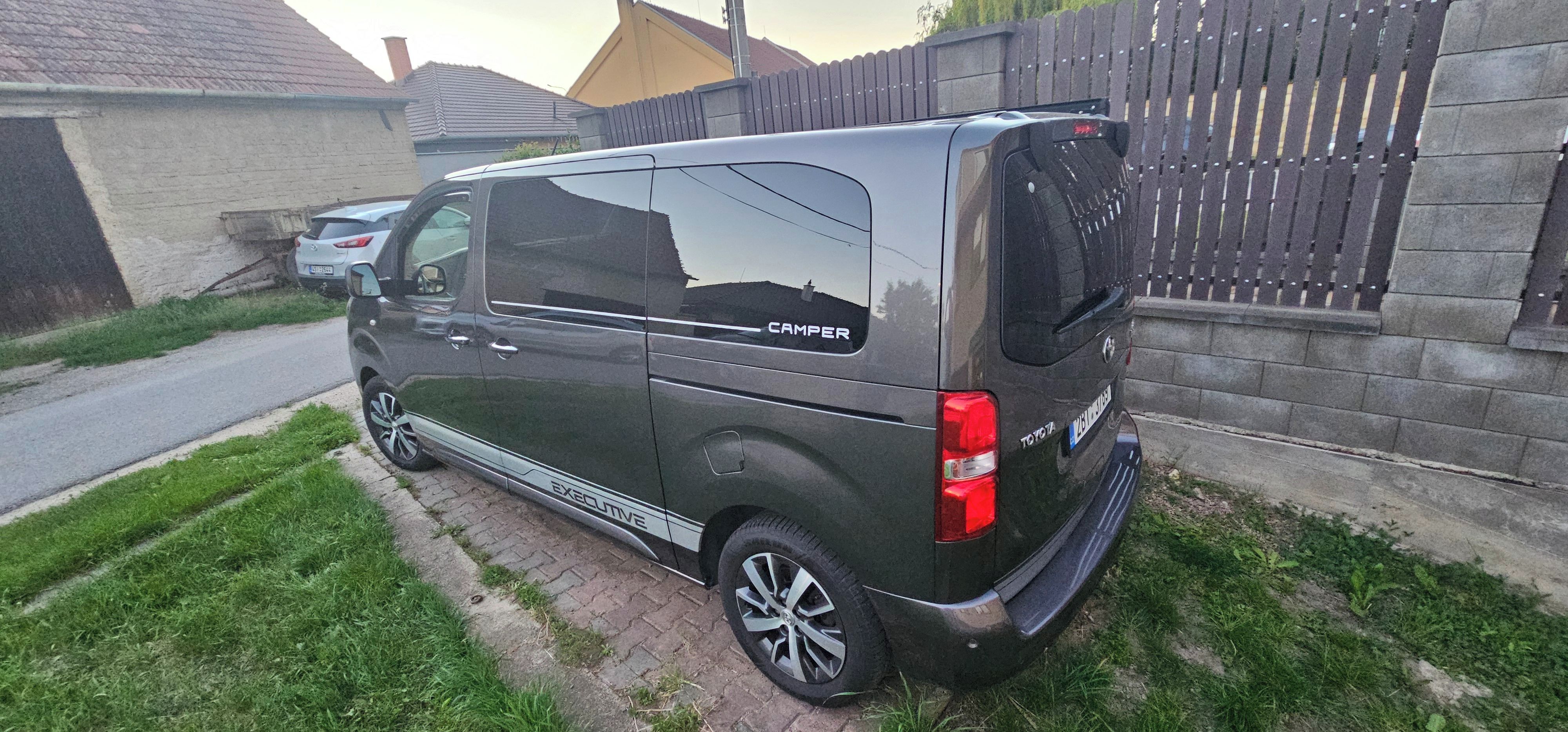 Toyota Proace, VIP Camper, první majitel - fotka 5