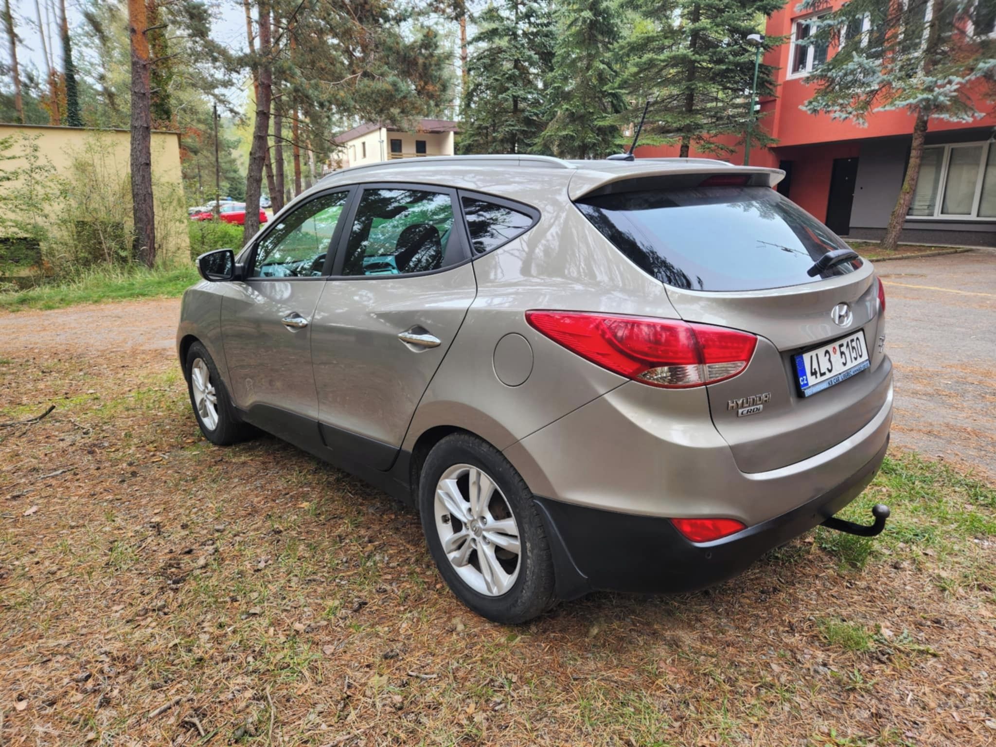 Hyundai ix35, 2.0 CRDi automat,133 kw, tažné - fotka 3