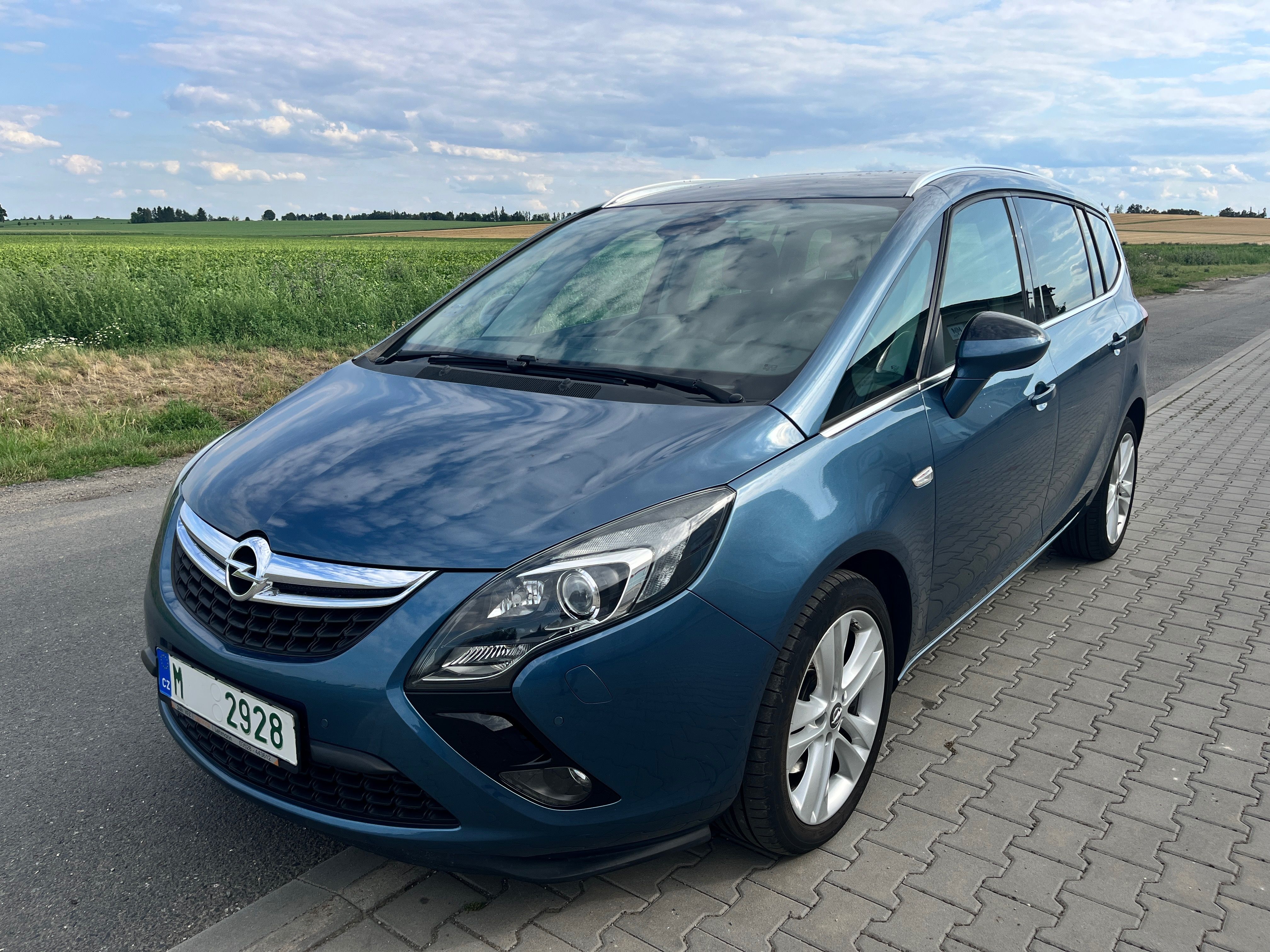 Opel Zafira, TOURER 2,0 CDTI 121kW 7Míst - fotka 4