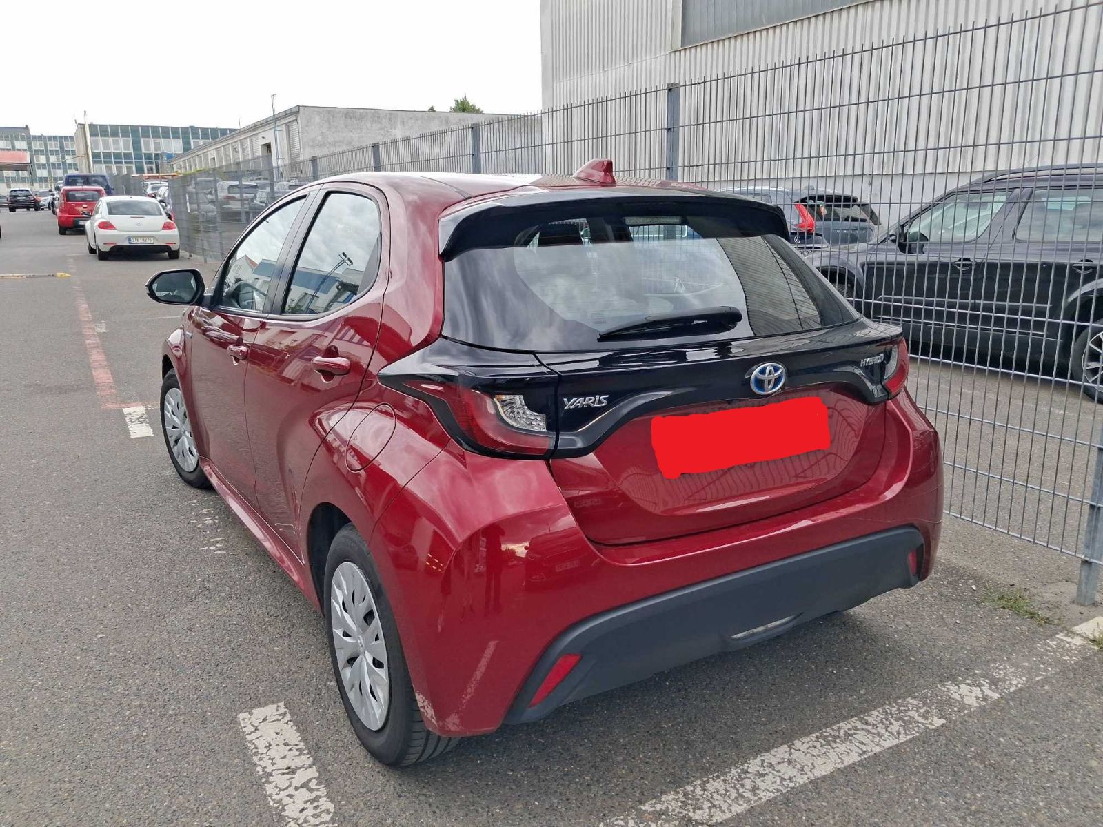 Toyota Yaris, 1.5 VVT-i Hybrid, Automat - fotka 2