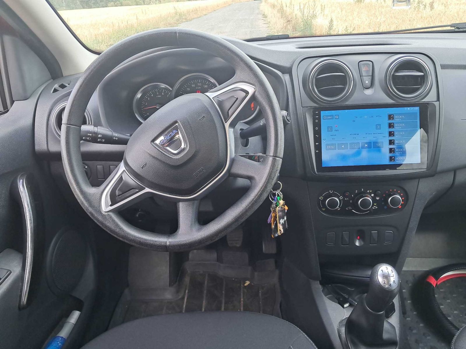 Dacia Logan, 1.0 SCe, ČR,1.maj, Serv.kniha - fotka 3