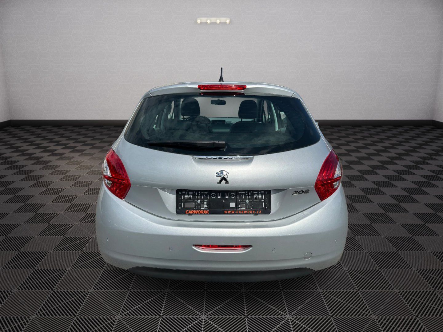Peugeot 208, 1.2i 60kw - fotka 4