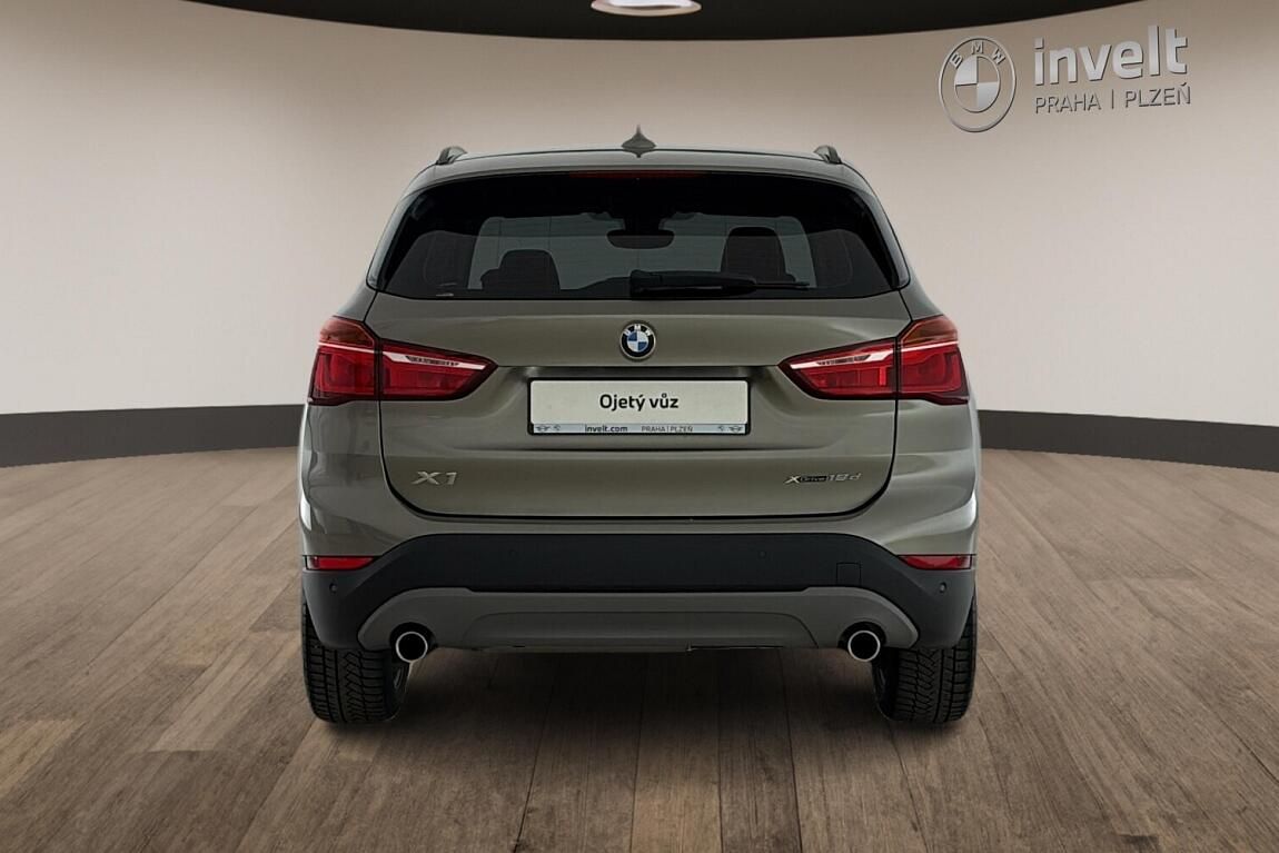 BMW X1, xDrive18d - fotka 4
