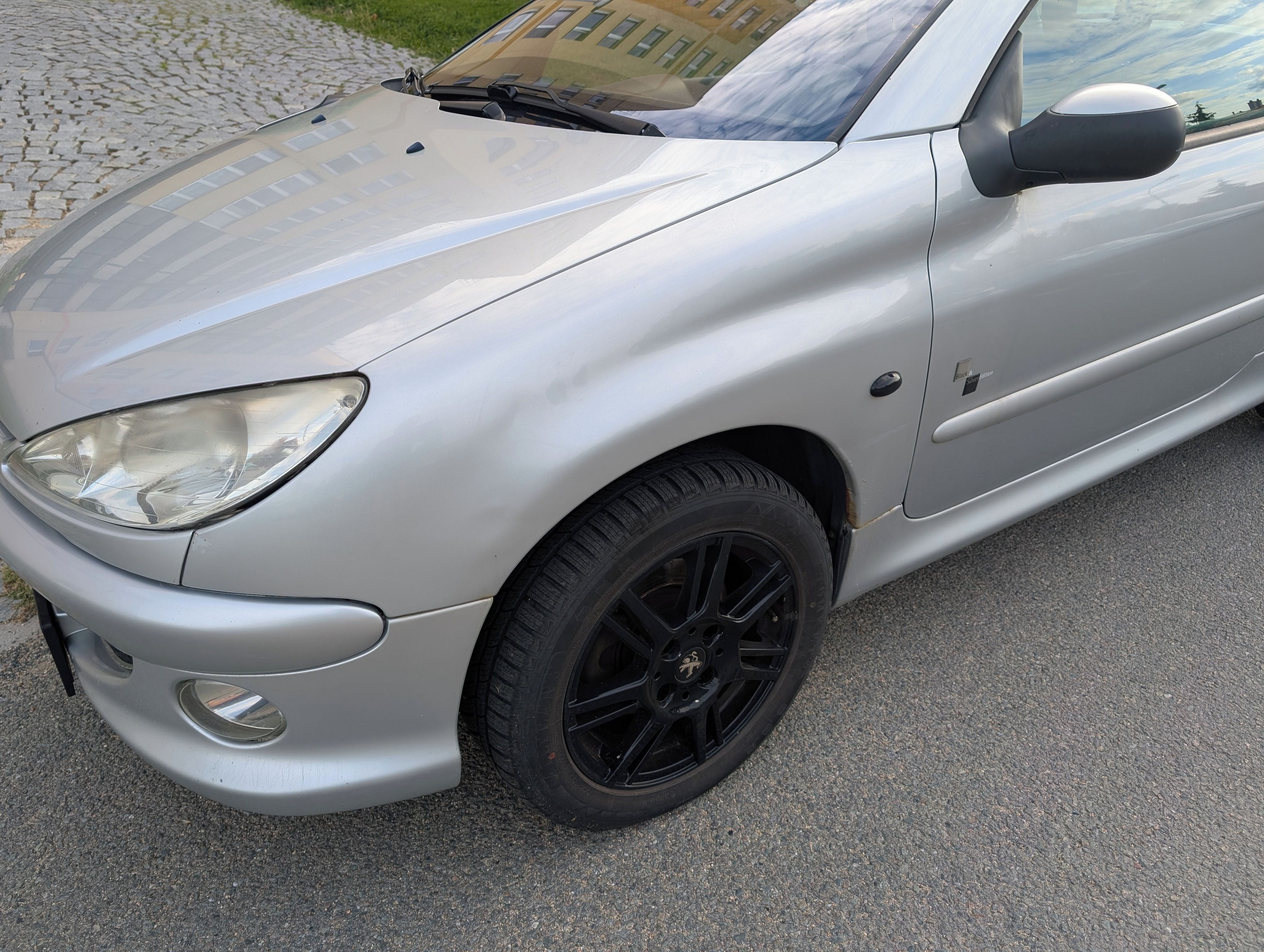 Peugeot 206, CC Black&Silver 1.6 - fotka 2
