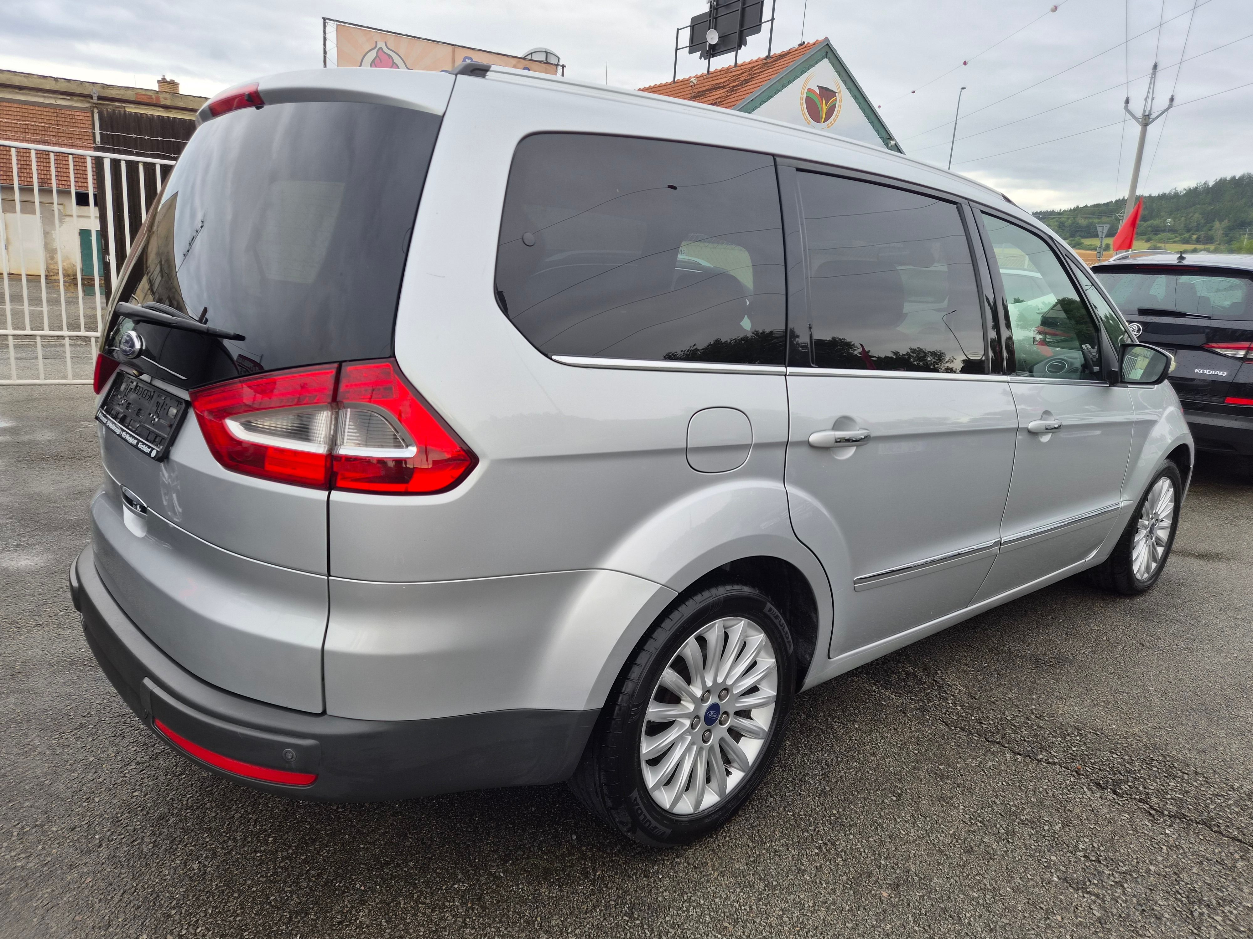 Ford Galaxy, 2,0TDCI 120 KW TITANIUM - fotka 4