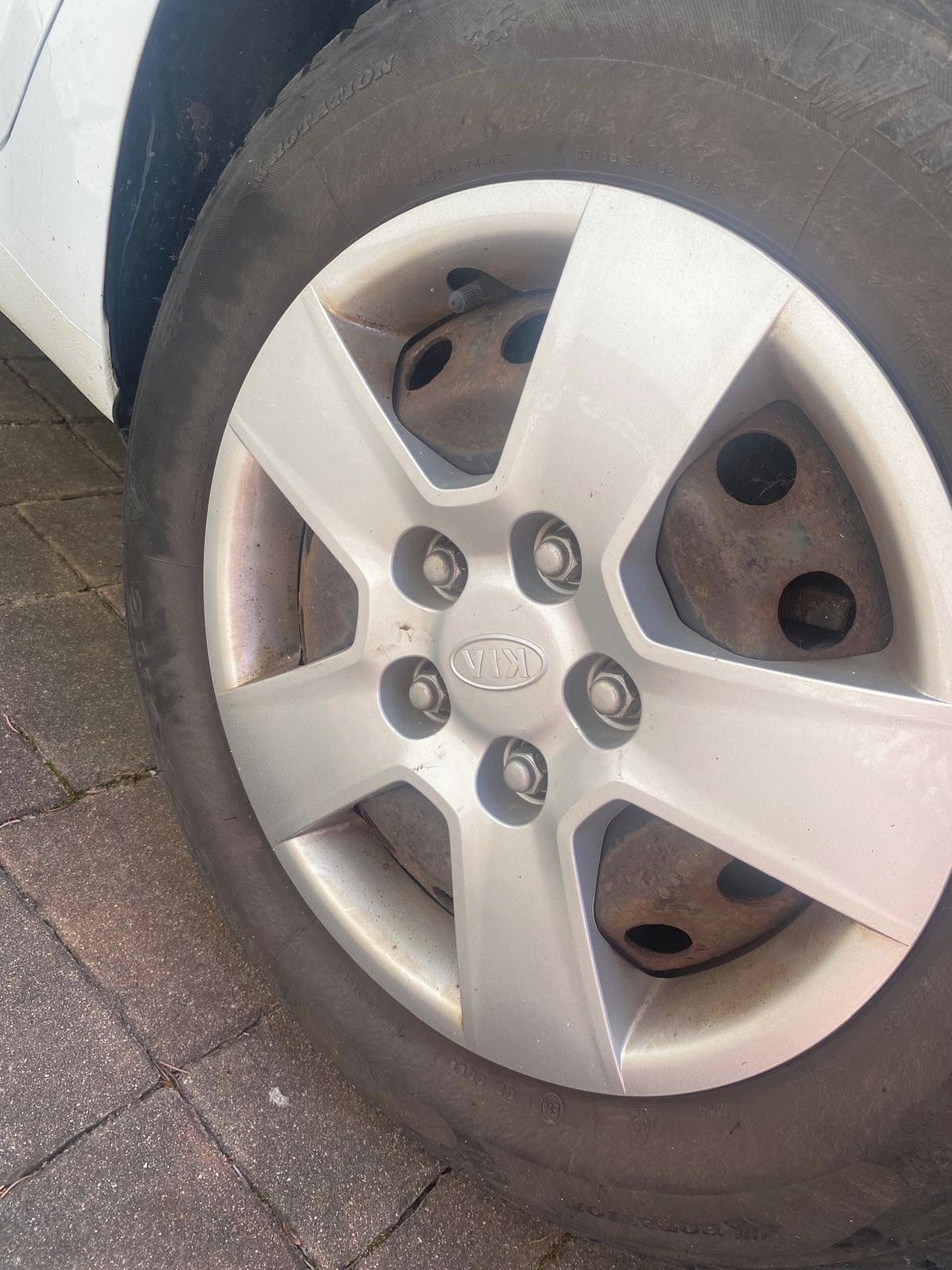 Kia Venga, Kia Venga s ručním řízením - fotka 6