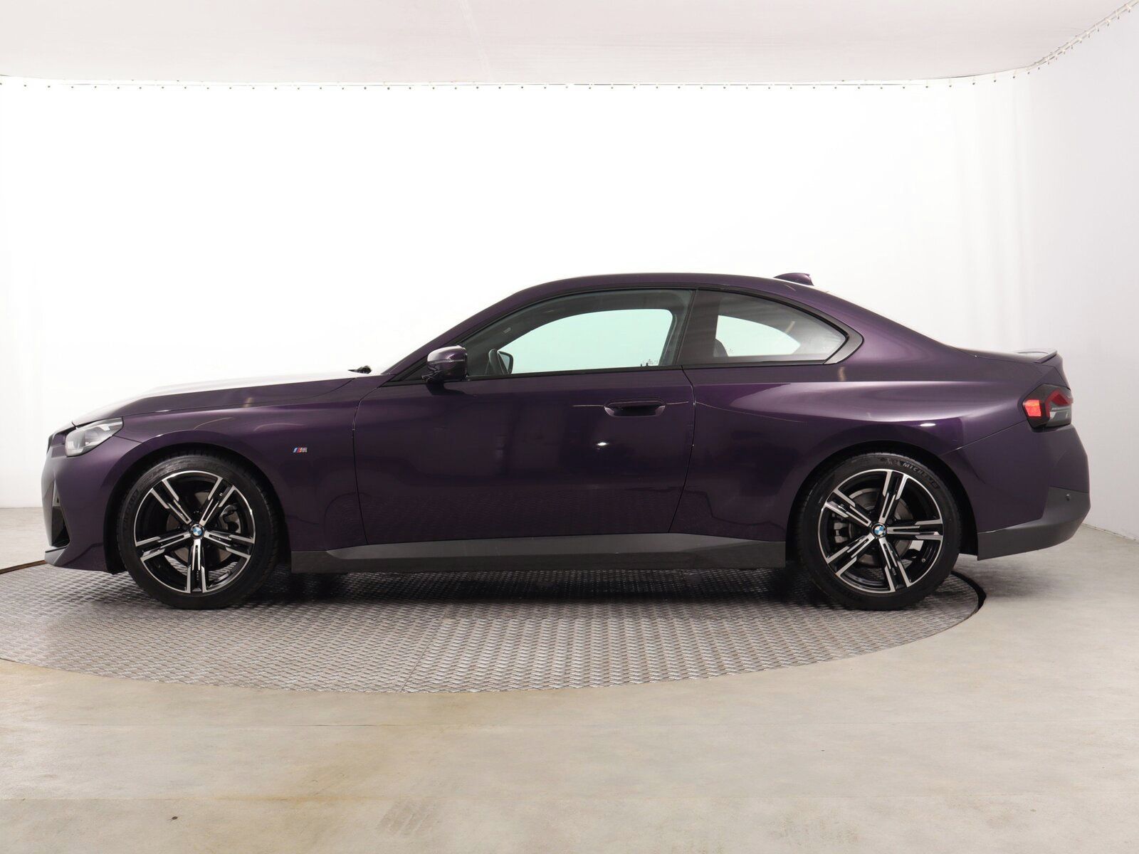 BMW Řada 2, 220 i - fotka 3