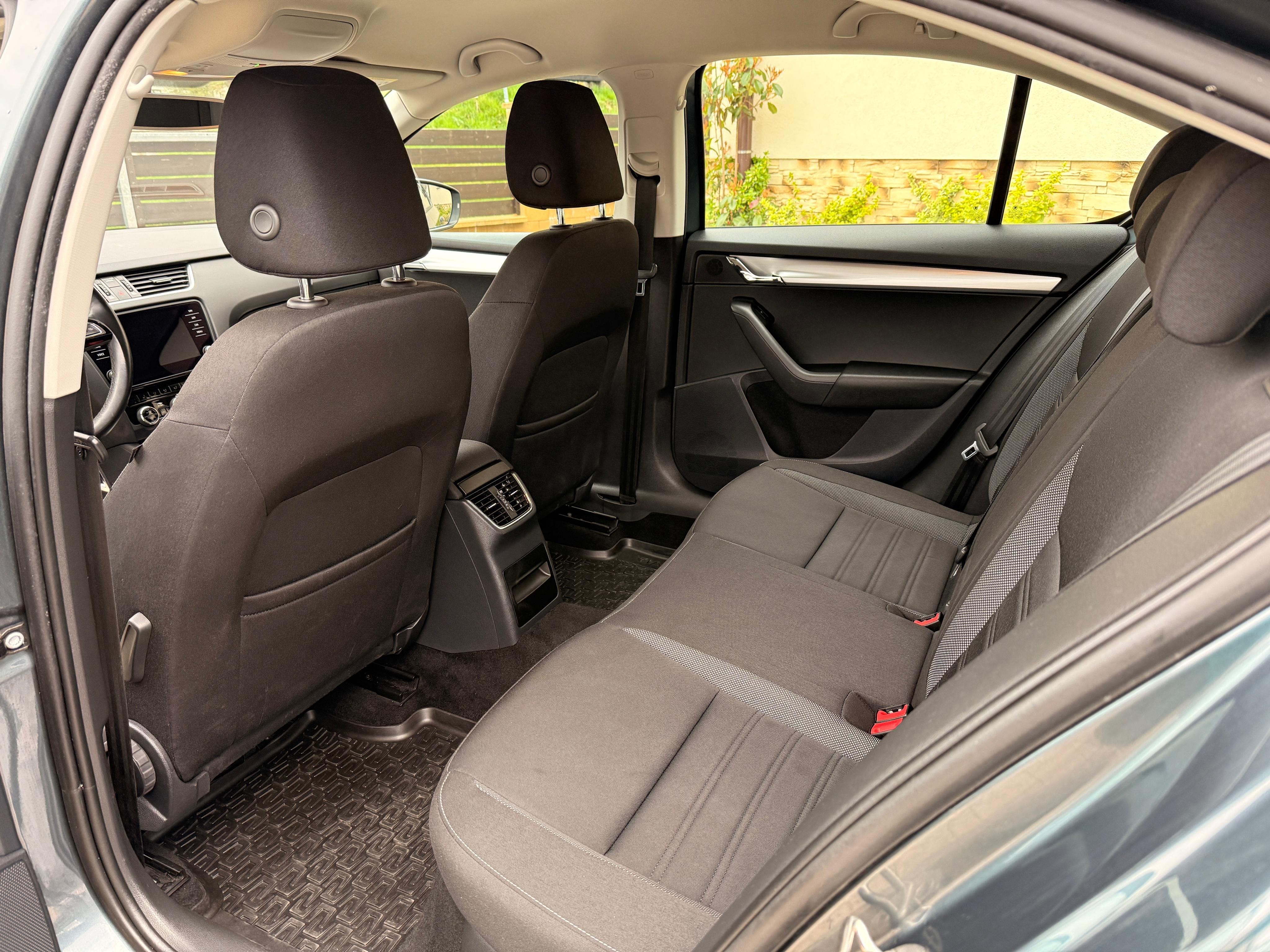 Škoda Octavia, 2.0TDi 110kW DSG ČR DPH - fotka 6