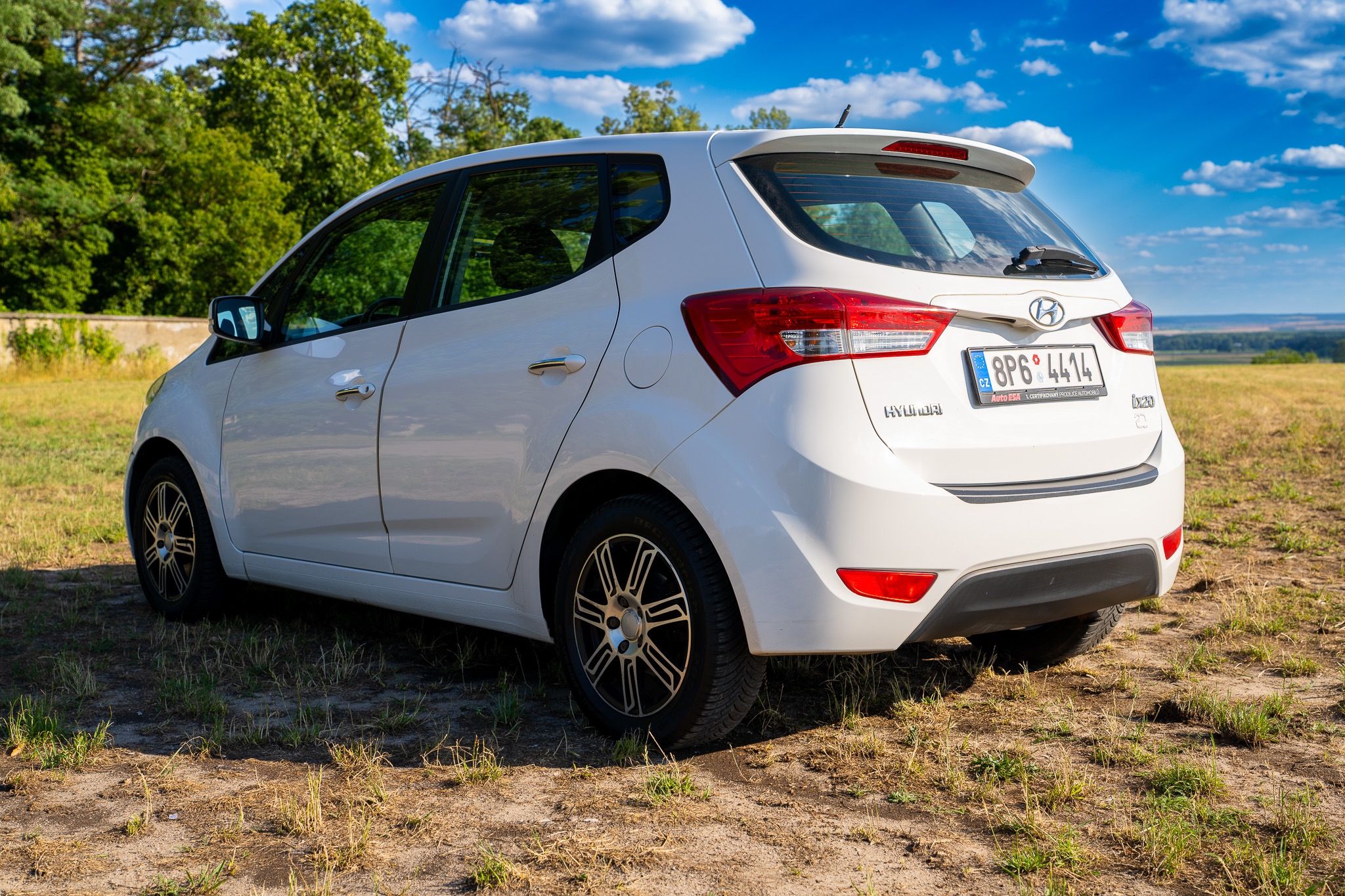 Hyundai ix20, 1,4 Bnezín 66kW - fotka 2