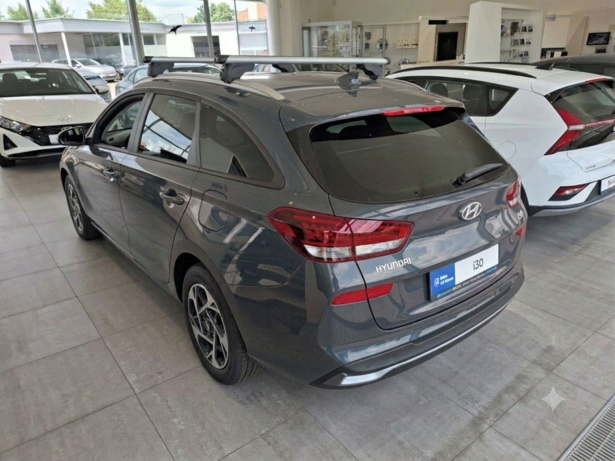 Hyundai i30, 1,0TGDI 85kW GO CZECH FWDT MT - fotka 2