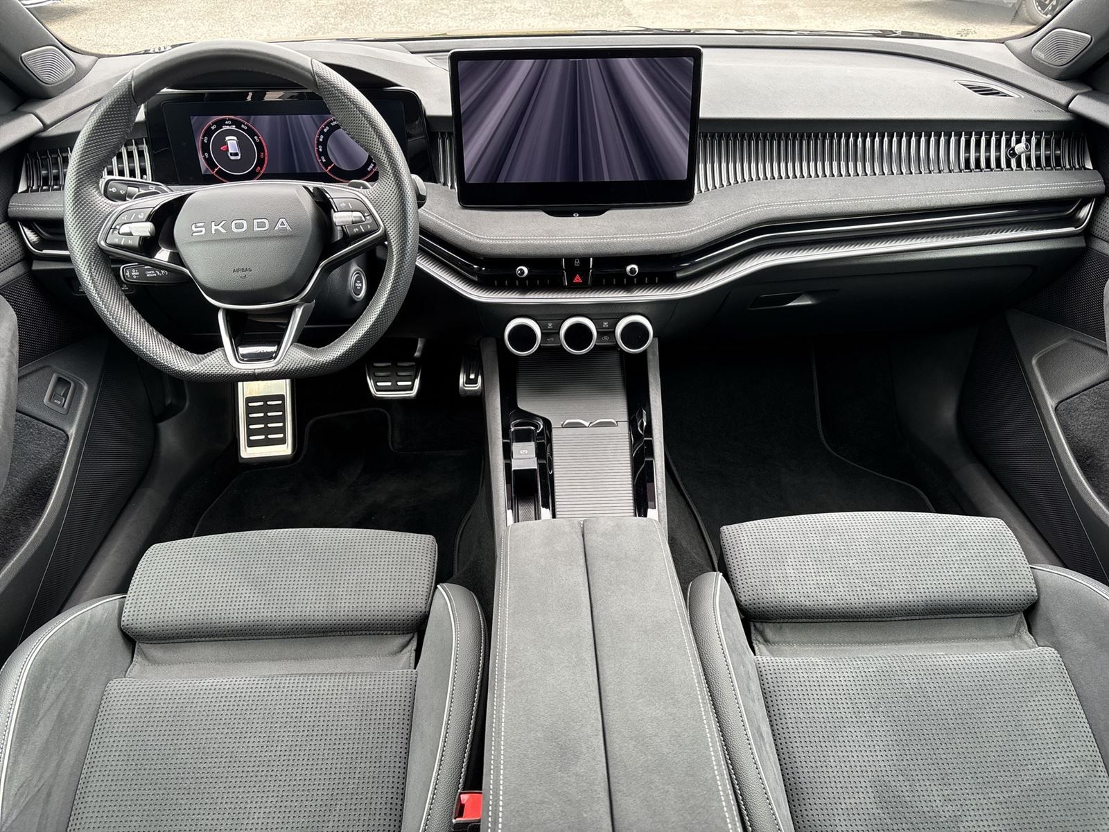 Škoda Superb, Combi 2.0 TSI DSG Sportline - fotka 5
