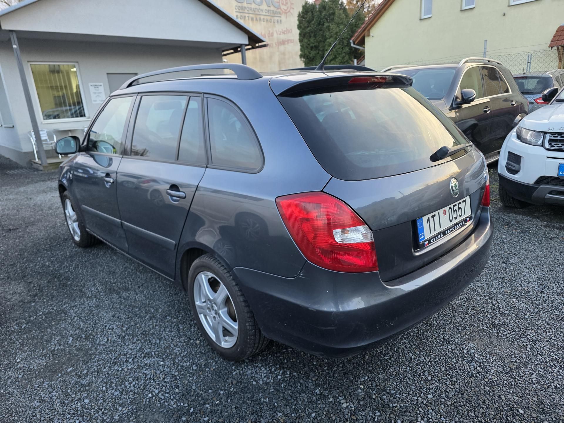 Škoda Fabia, II.1.4 16V invalidní úprava TZ - fotka 3
