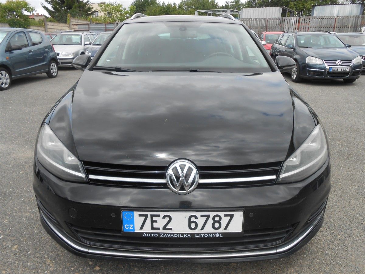 Volkswagen Golf, 2,0 TDi 110Kw Highline - fotka 2