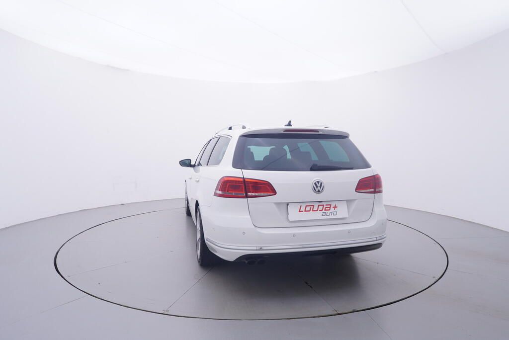 Volkswagen Passat Variant, R-Line 2.0 TDI 103 kW - fotka 4