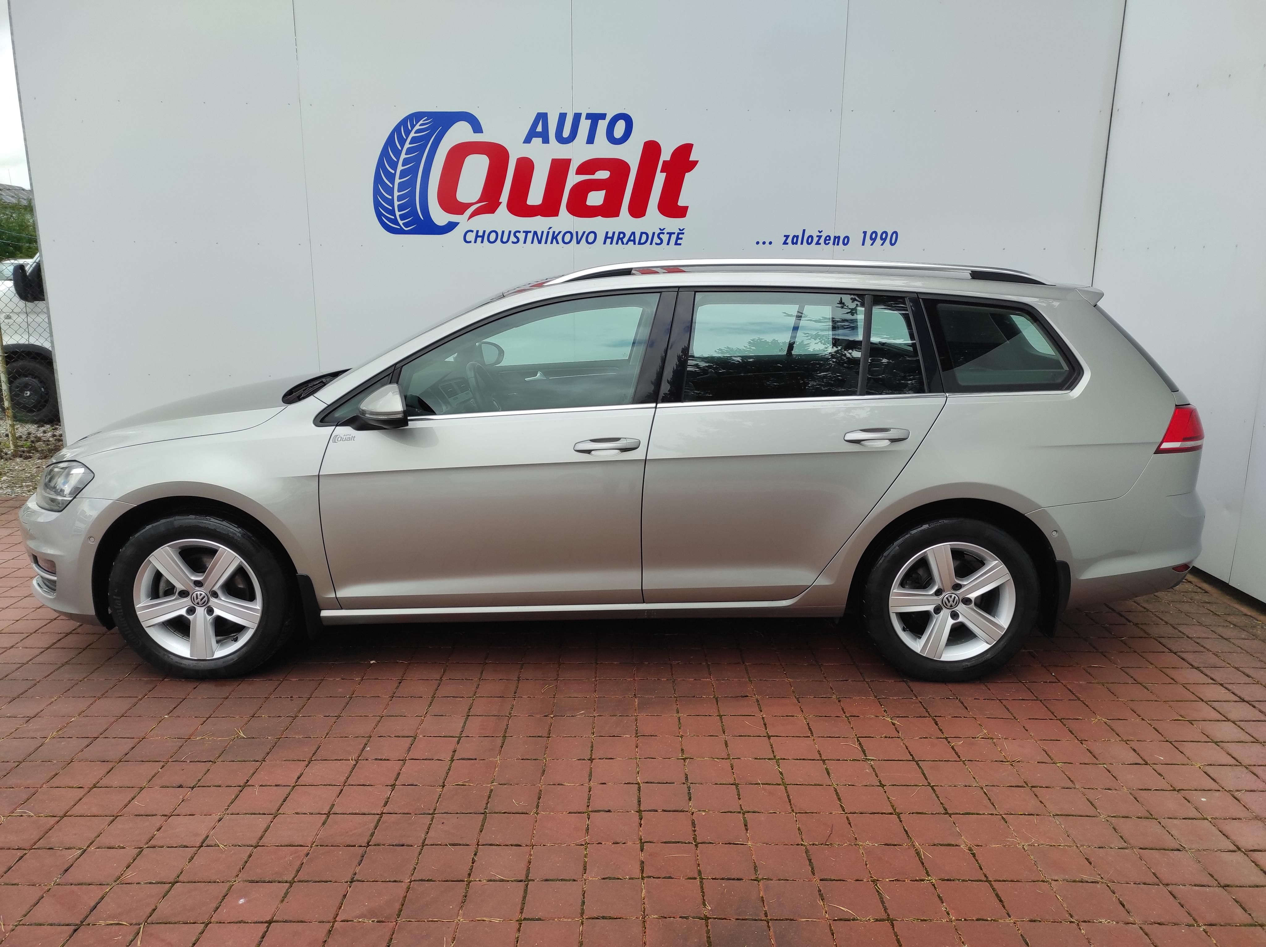 Volkswagen Golf, 1.4 TSI 103 kW DSG HIGHLINE ČR - fotka 2