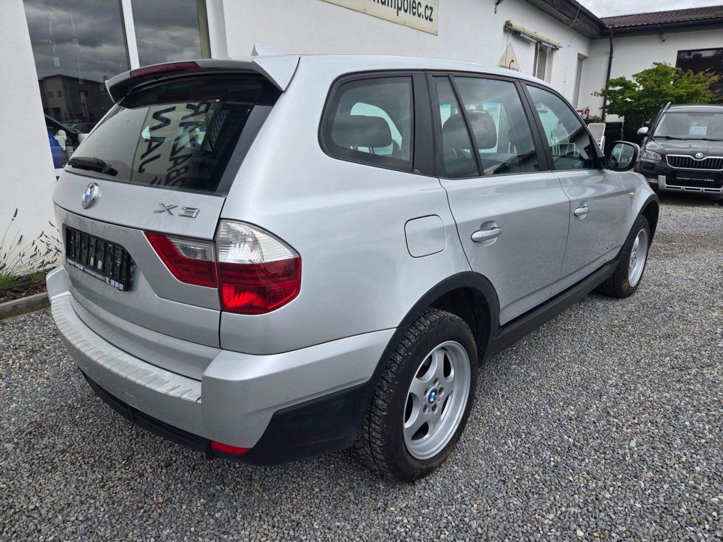 BMW X3, XDrive 18d TOP - fotka 3