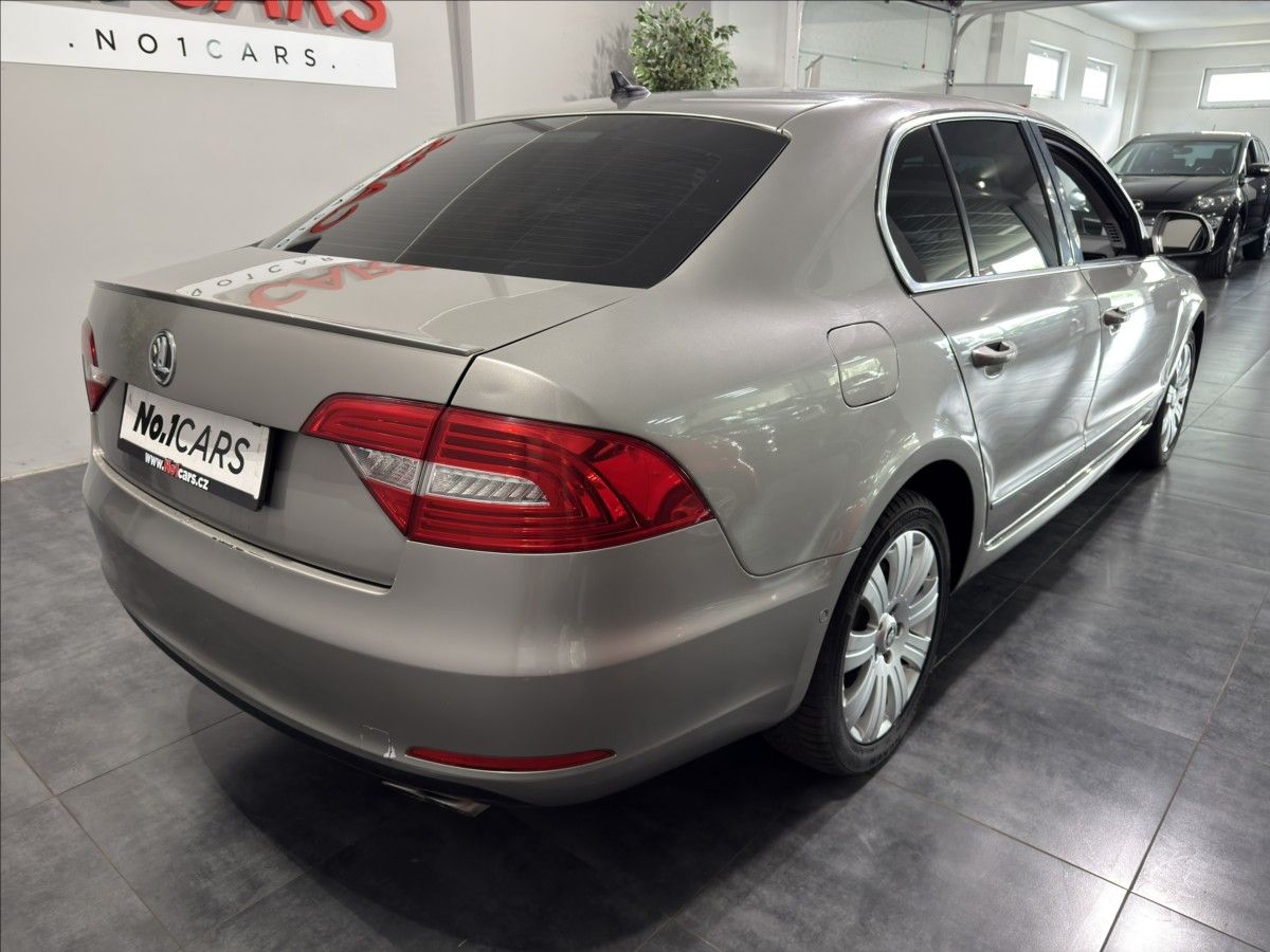 Škoda Superb, 3,6   V6 260HP LAURIN WEBASTO - fotka 5